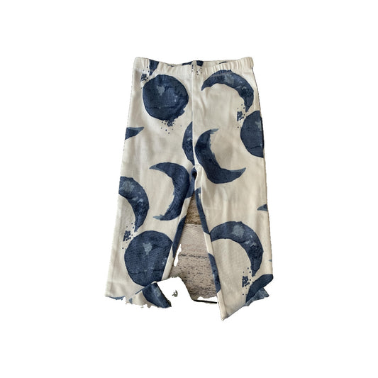 Burt's Bees Boys White | Blue | Space Pajamas Size: 4T White | Blue | Space