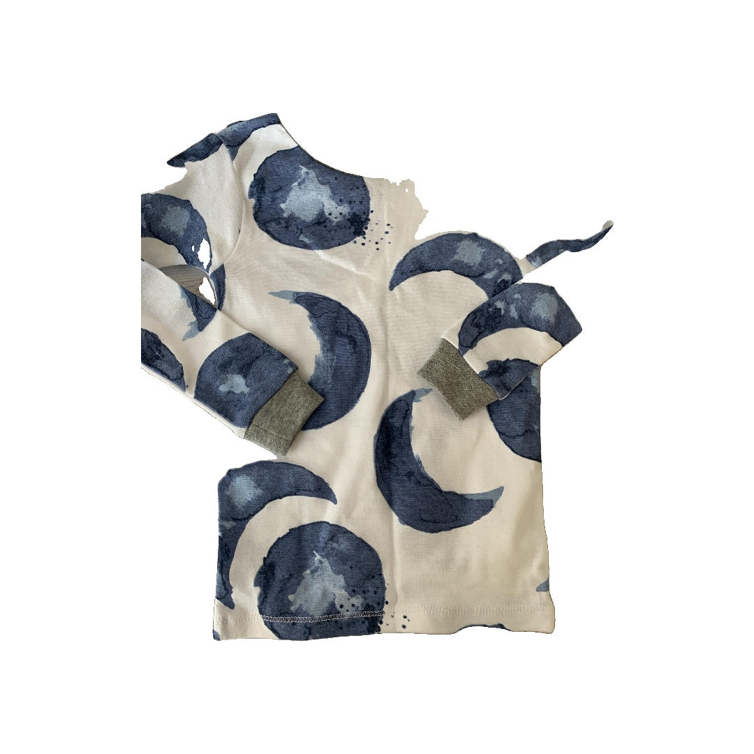 Burt's Bees Unisex White | Blue | Space Pajamas Size: 2T White | Blue | Space