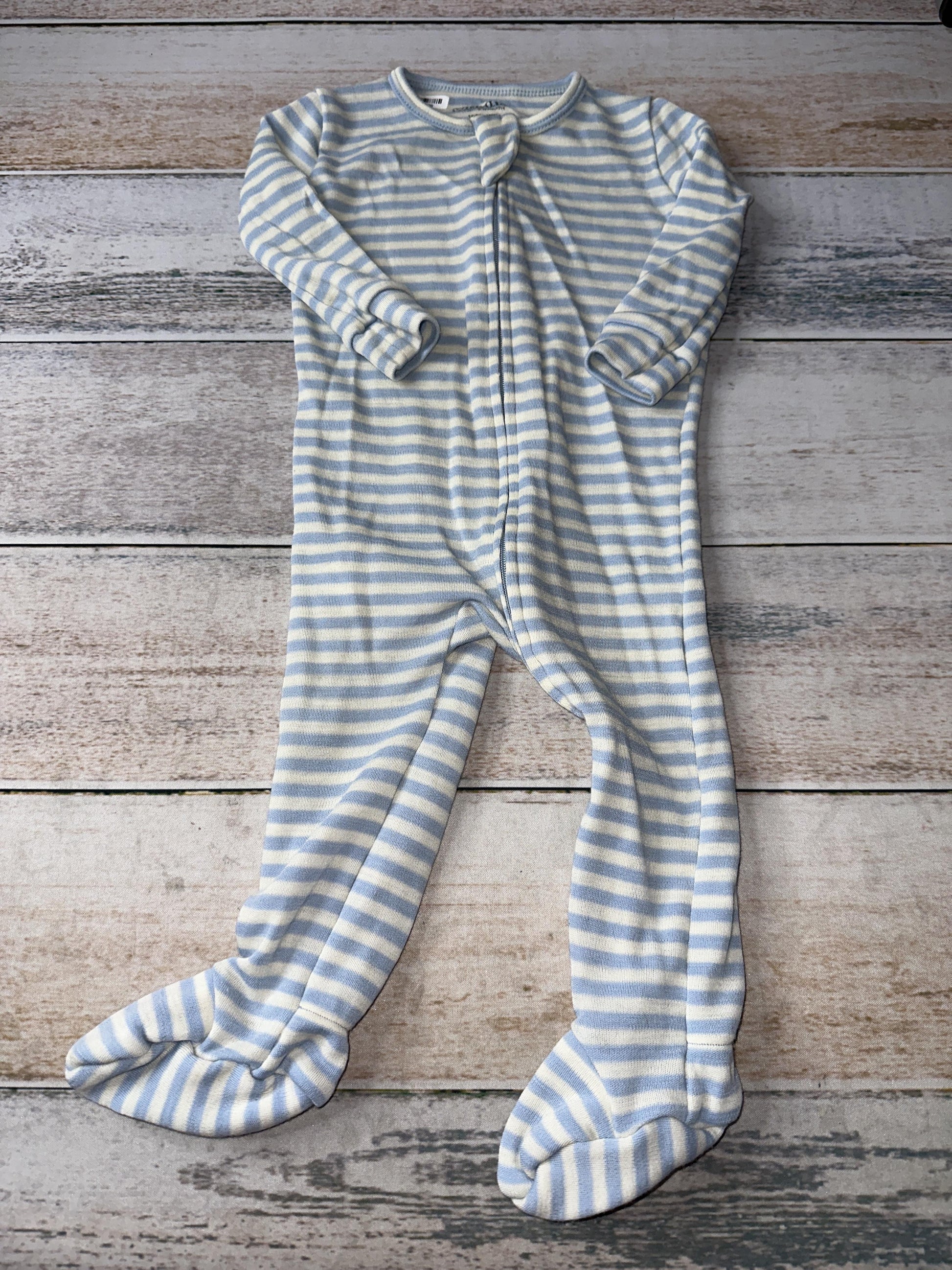 Woolino Unisex White | Blue Pajamas Size: 6-9 months White | Blue