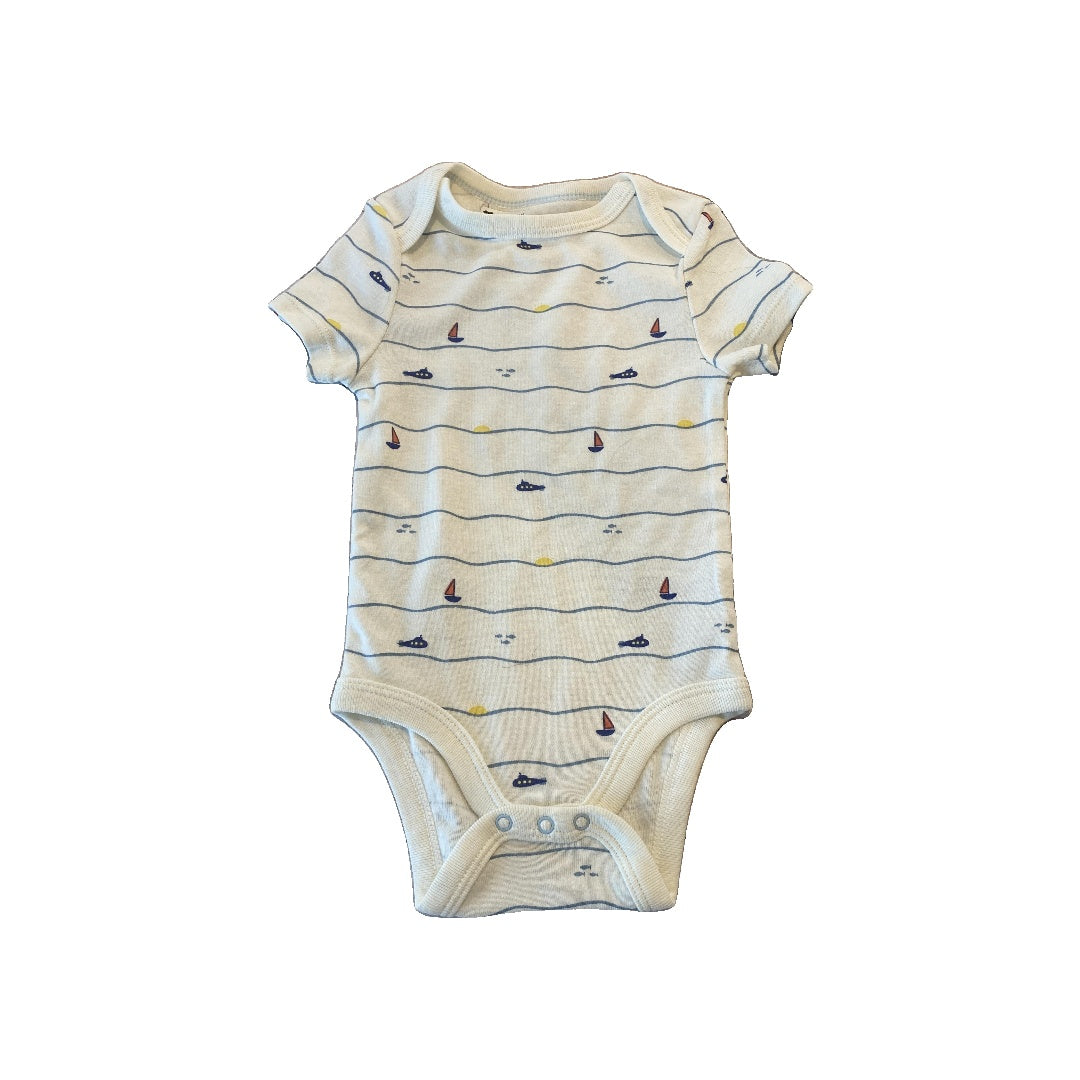 Cloud Island Boys White | Boats Onesie Size: 6-9 months White | Boats