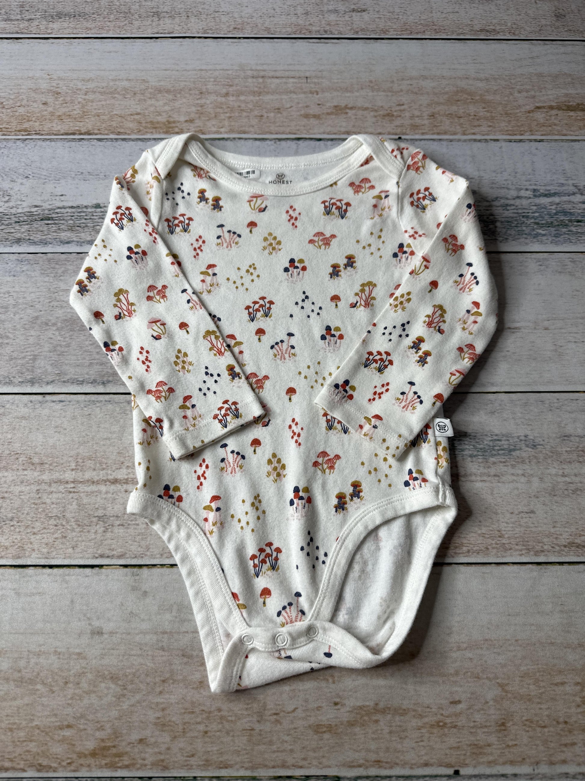 Honest Co Girls White | Brown | Navy Blue | Red Onesie Size: 18 months White | Brown | Navy Blue | Red