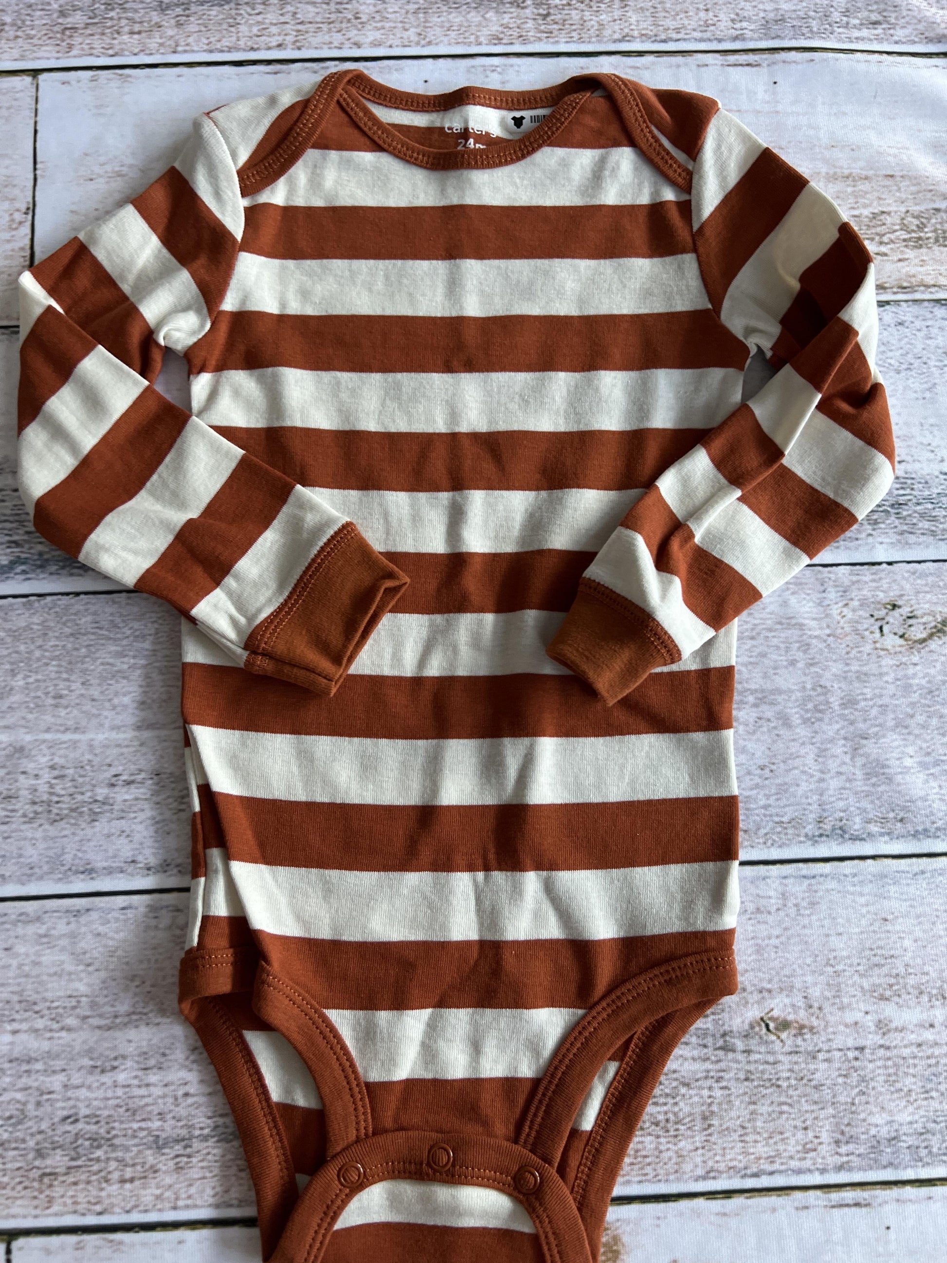 Carters Boys White | Brown | Stripe Onesie Size: 24 months White | Brown | Stripe