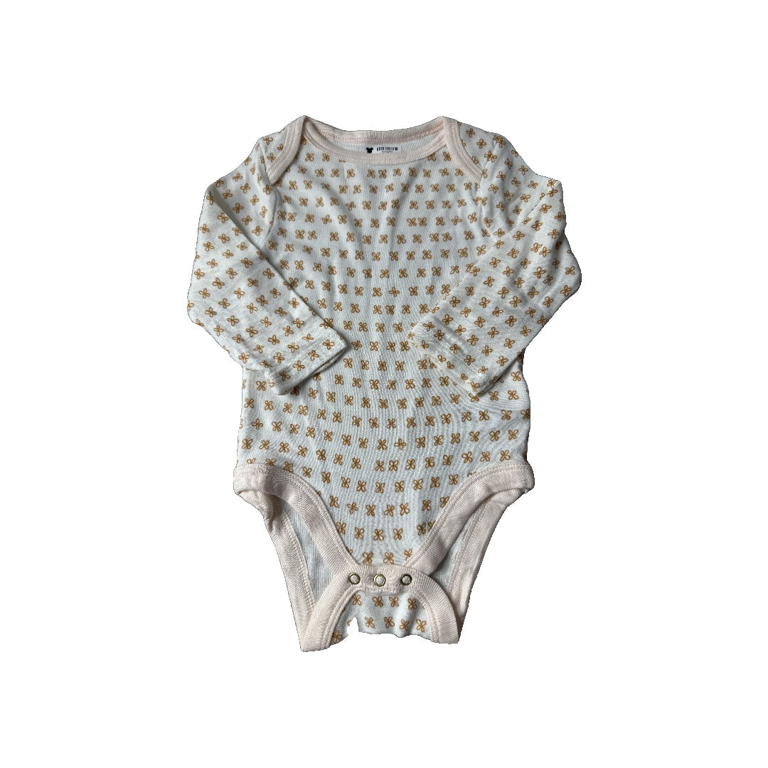 Cloud Island Unisex White | Brown Onesie Size: 6-9 months White | Brown