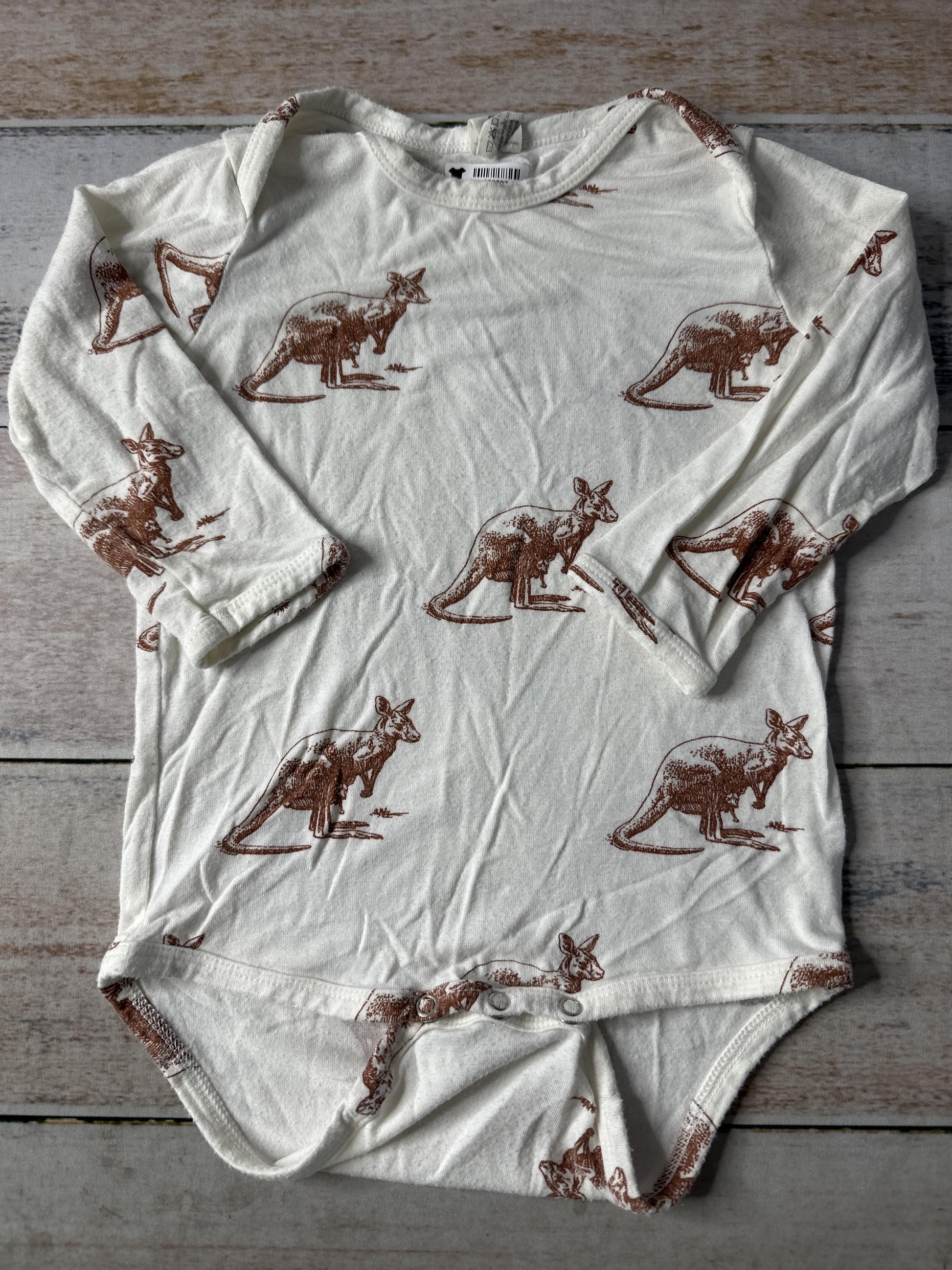 Kate Quinn Unisex White | Brown Onesie Size: 12-18 months White | Brown