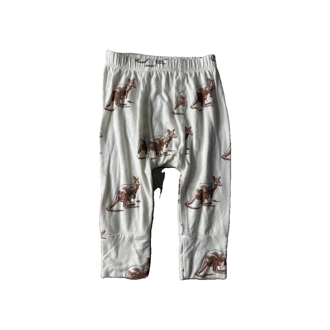 Kate Quinn Unisex White | Brown Pants Size: 12-18 months White | Brown