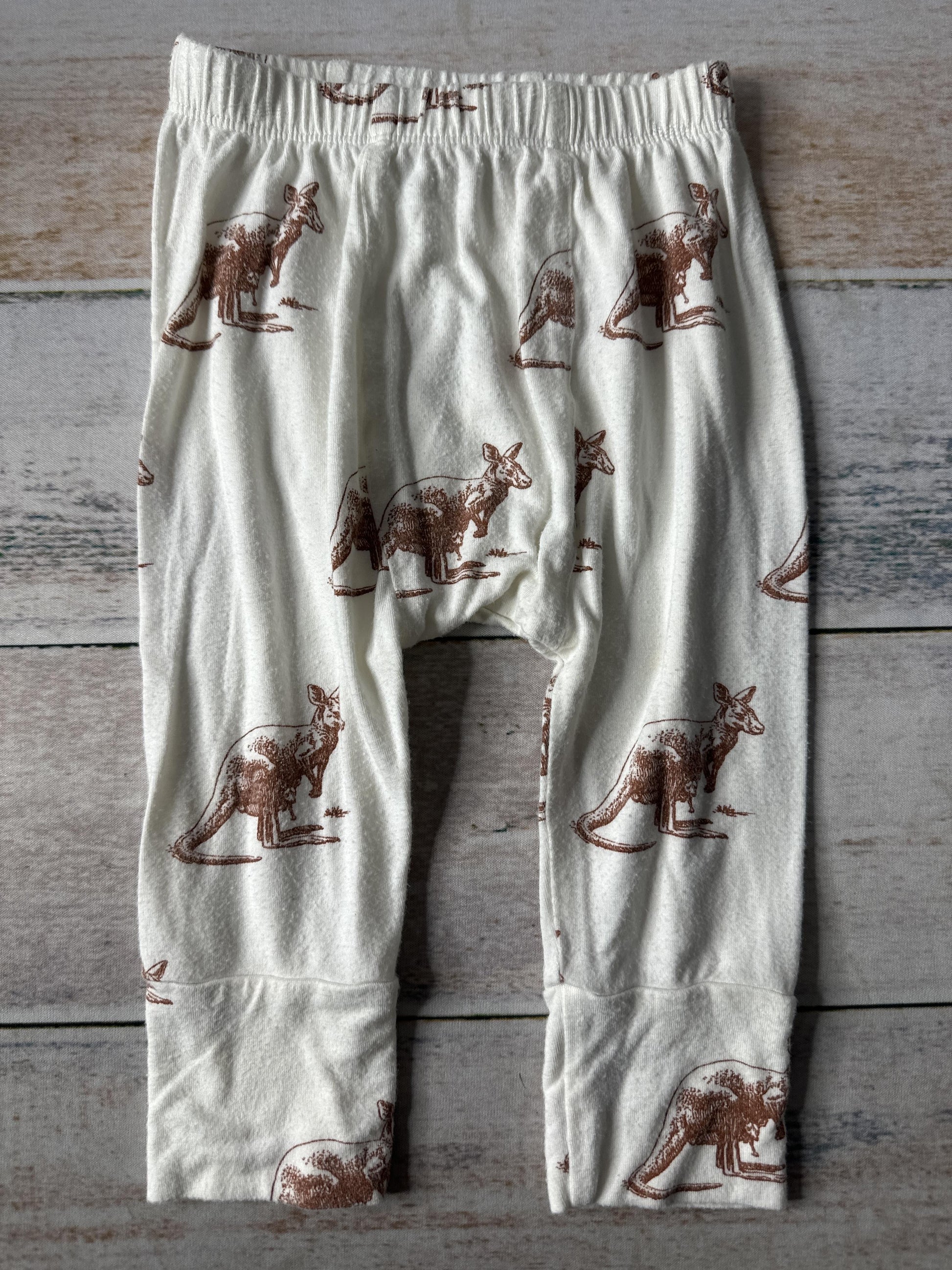 Kate Quinn Unisex White | Brown Pants Size: 12-18 months White | Brown