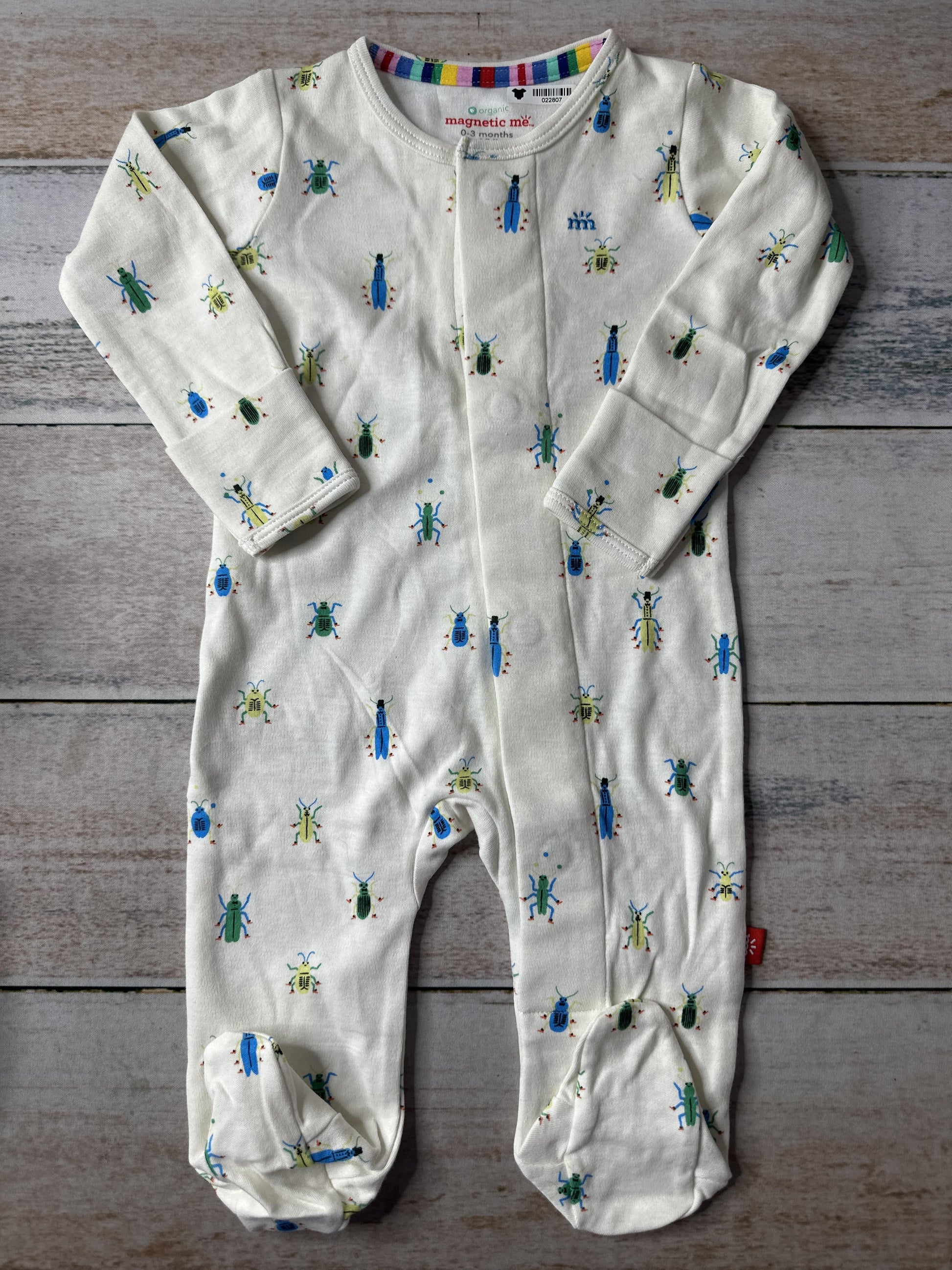 Magnetic Me Unisex White | Bugs Pajamas Size: 0-3 months White | Bugs