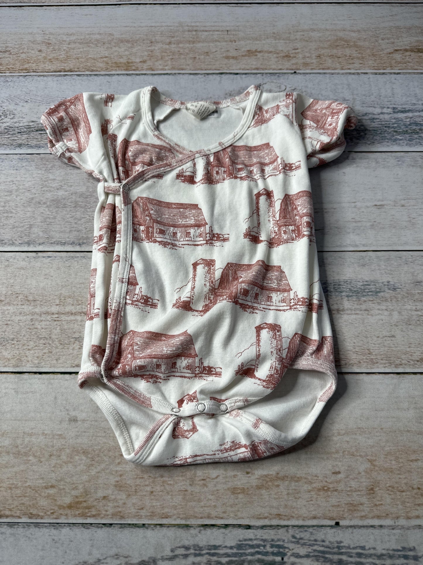 Kate Quinn Unisex White | Burgundy Onesie Size: 18-24 months White | Burgundy