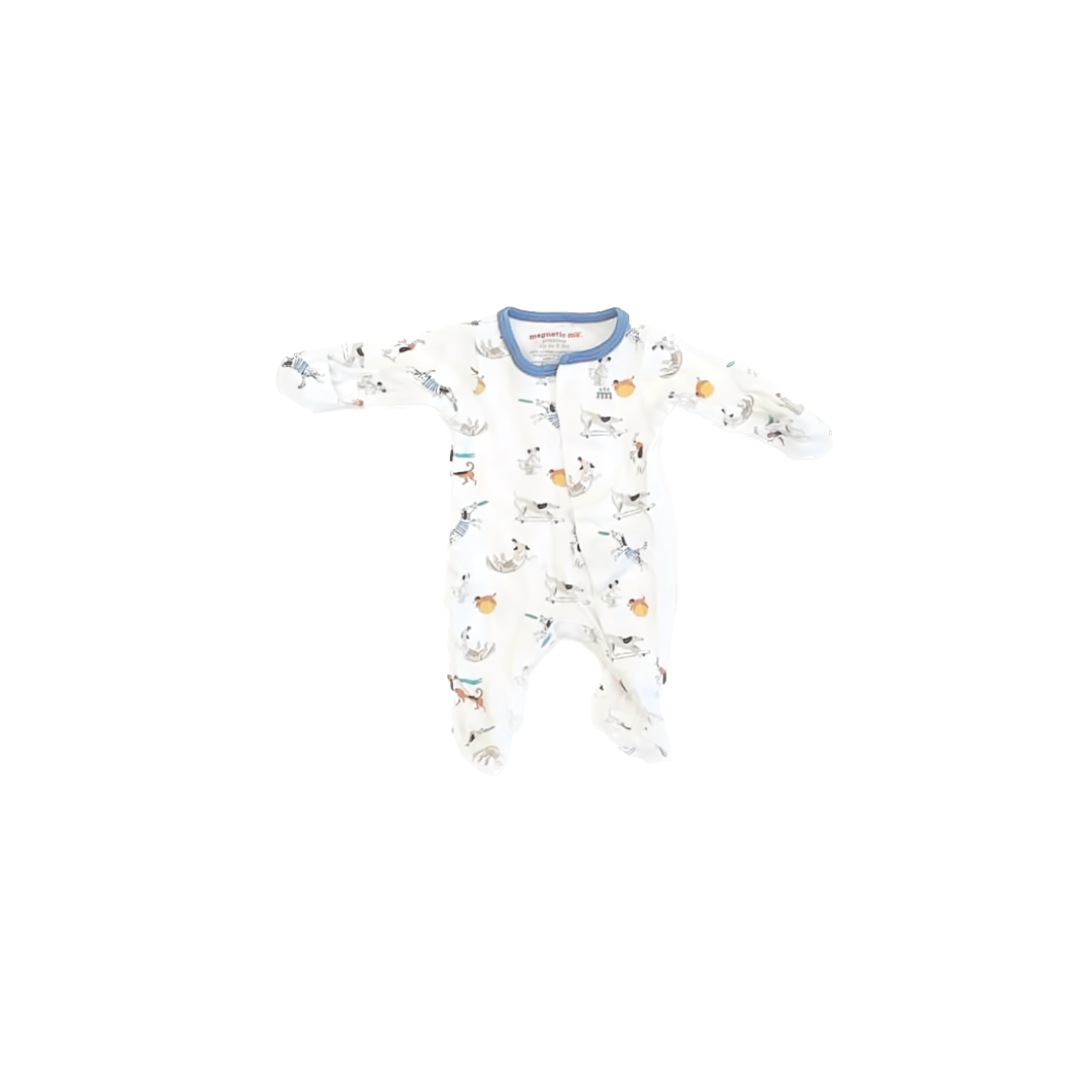 Magnetic Me Boys White dogs 1-piece footed Pajamas Size: Preemie White dogs