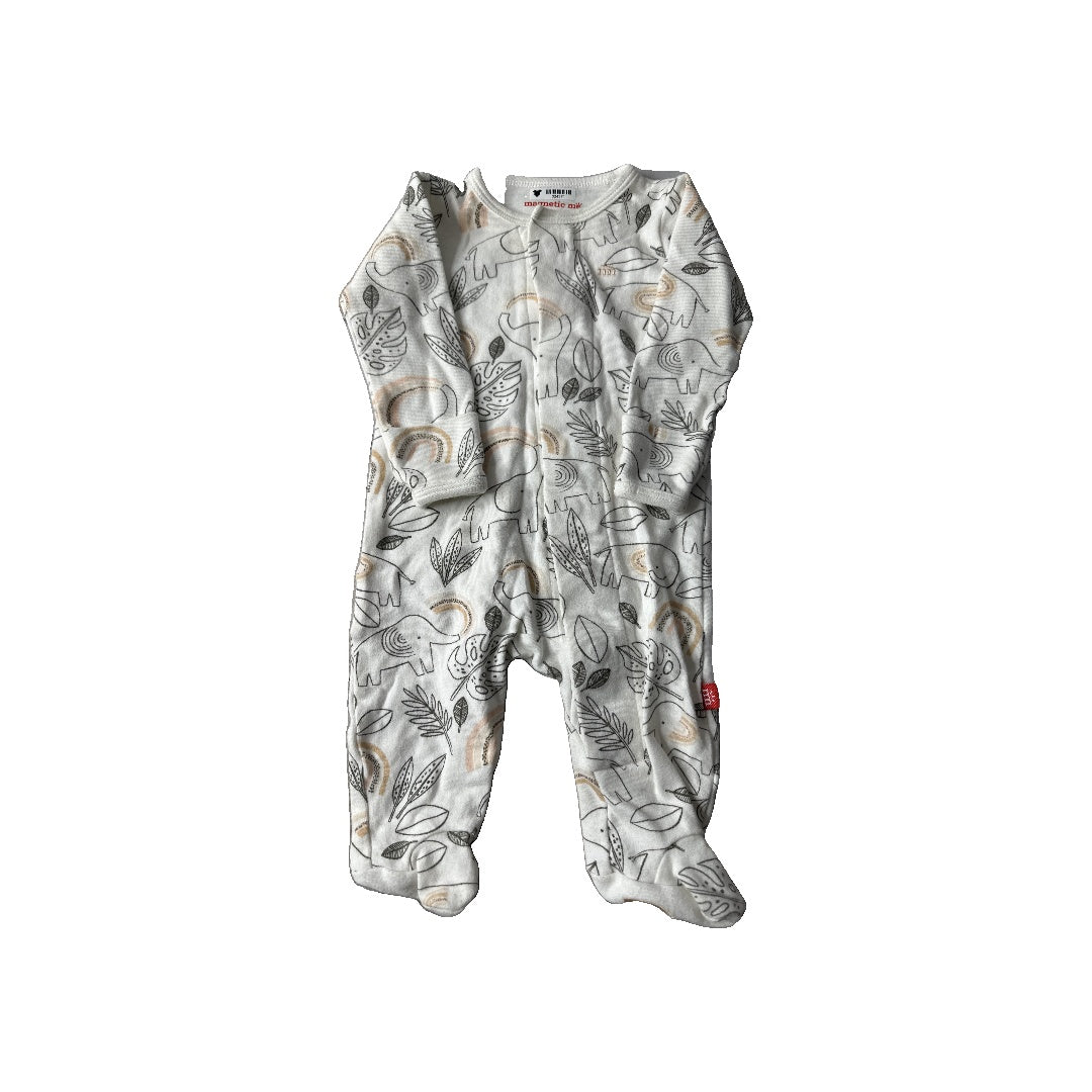Magnetic Me Unisex White | Elephant Pajamas Size: 0-3 months White | Elephant