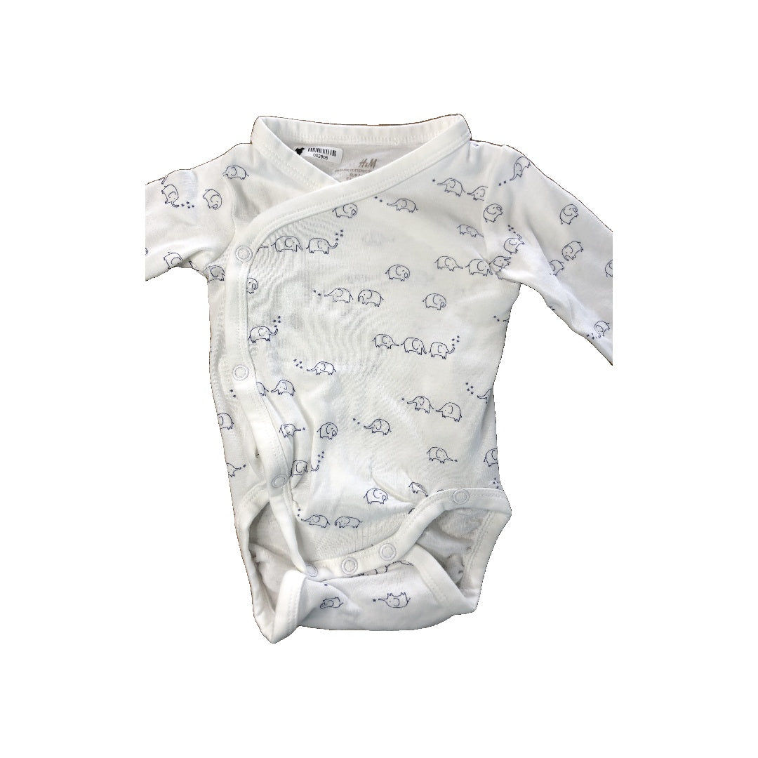 H&M Unisex White | Elephant Onesie Size: 0-3 months White | Elephant