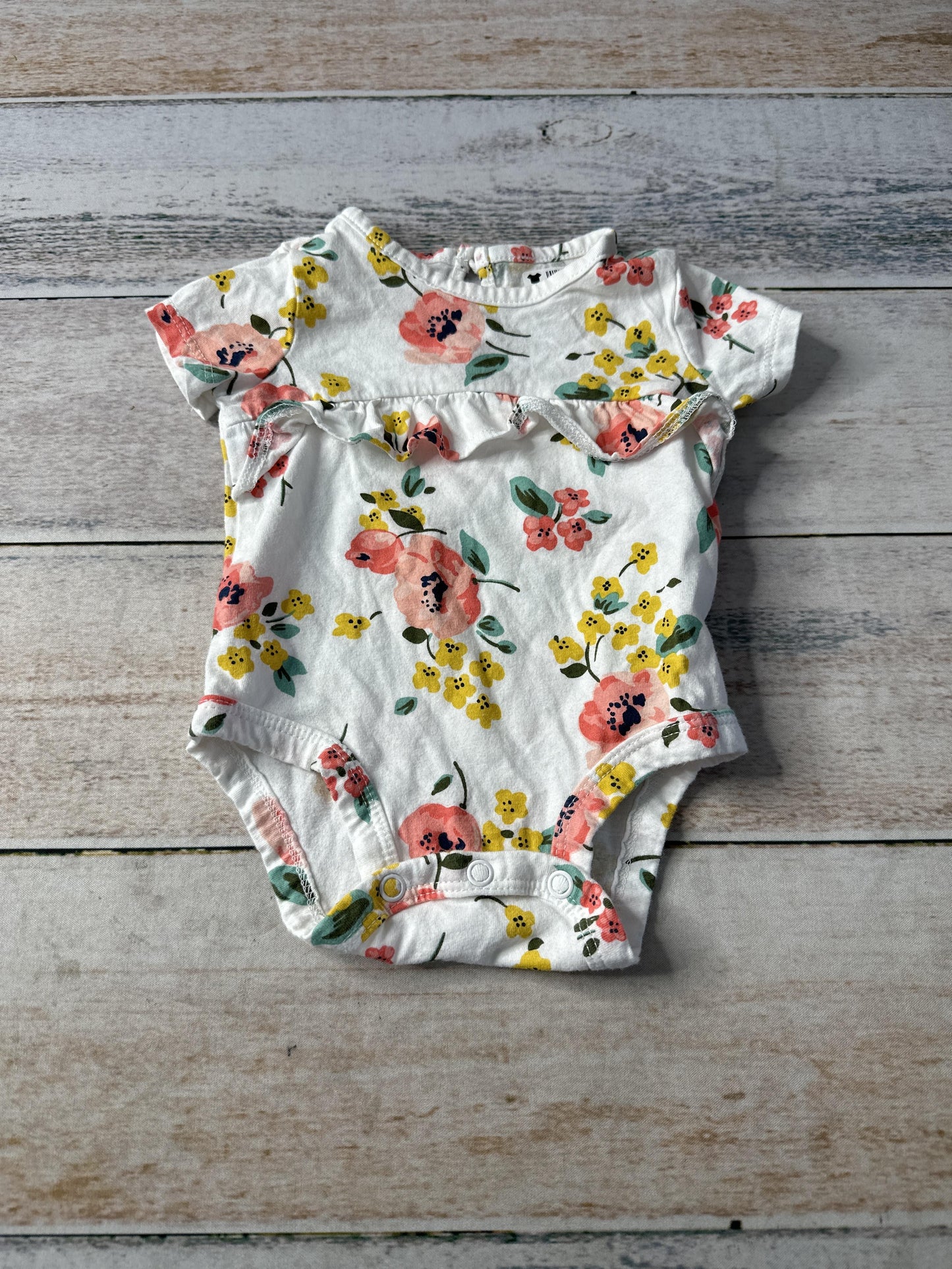 Carters Girls White | Flowers Onesie Size: 3 months White | Flowers