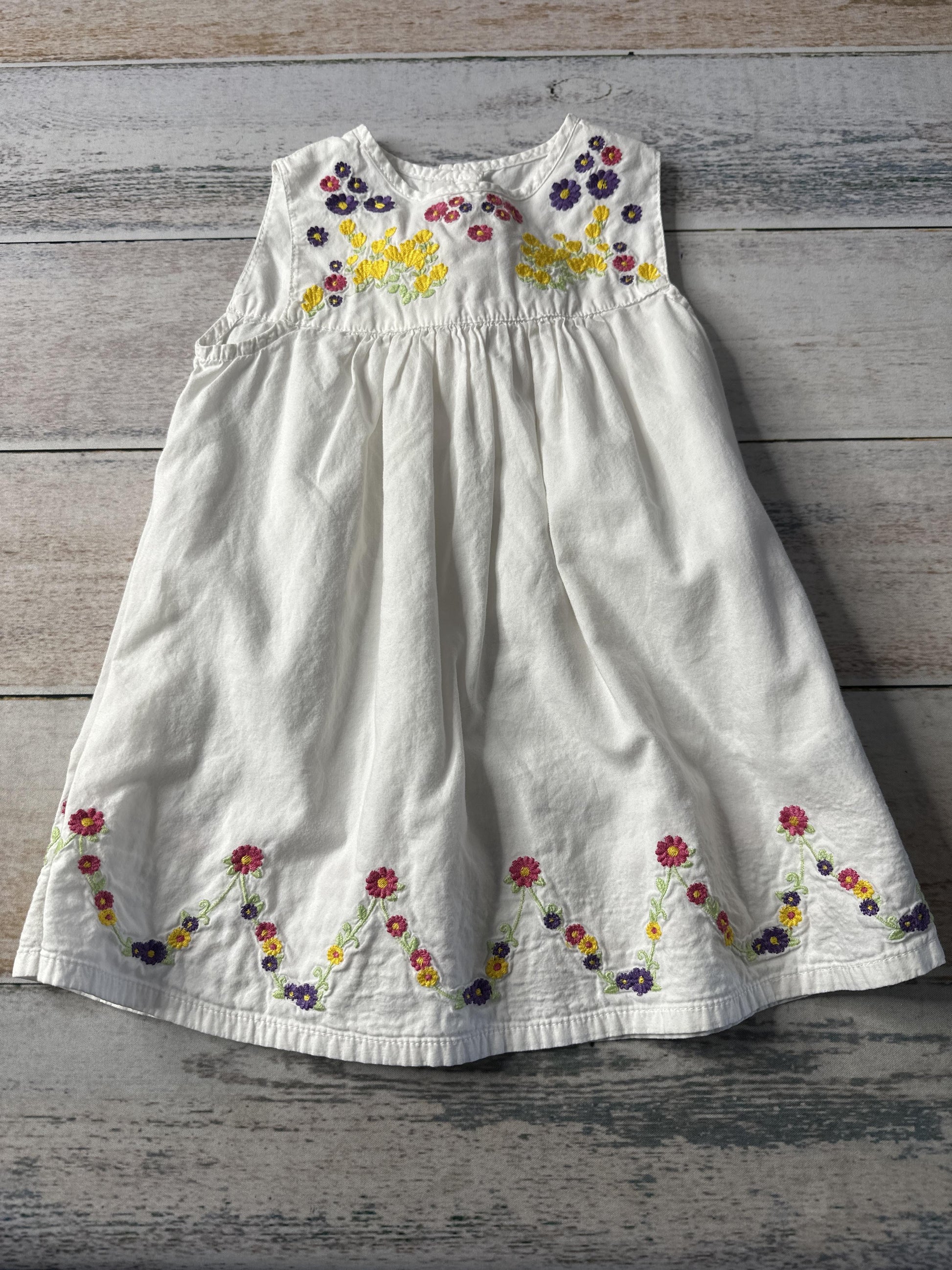 H&M Girls White | Flowers Dress Size: 12-18 months White | Flowers