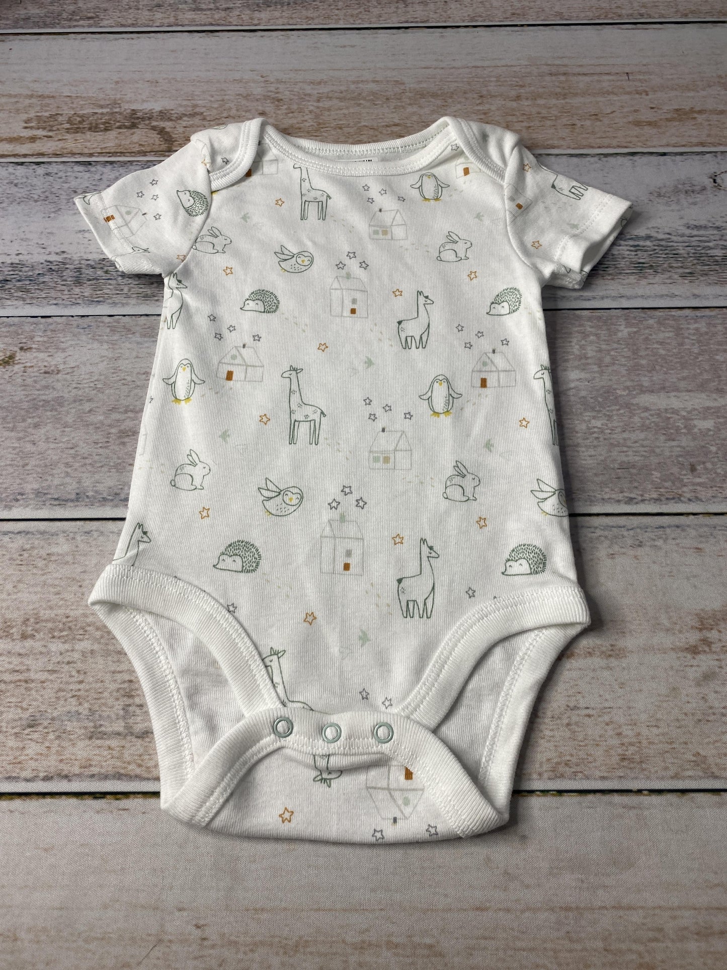 Cloud Island Unisex White | green | animals Onesie Size: 3-6 months White | green | animals