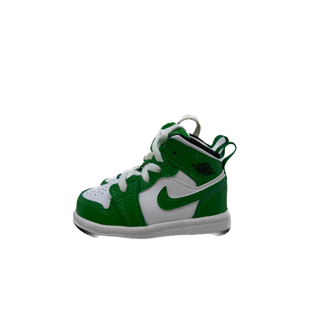 Jordan Unisex White | Green Sneakers Size: 3 Infant White | Green