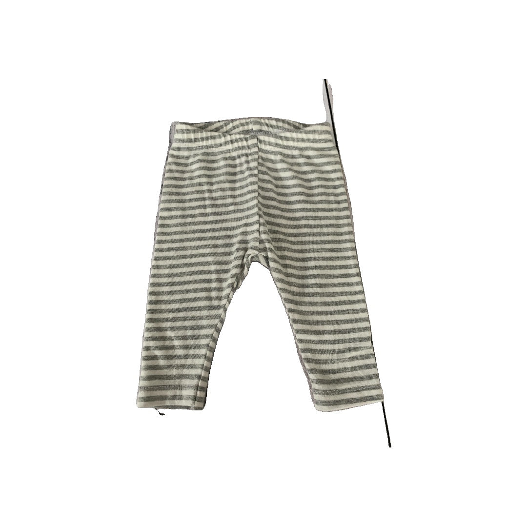 BabySprouts co Boys White | Grey | Striped Pants Size: 0-3 months White | Grey | Striped
