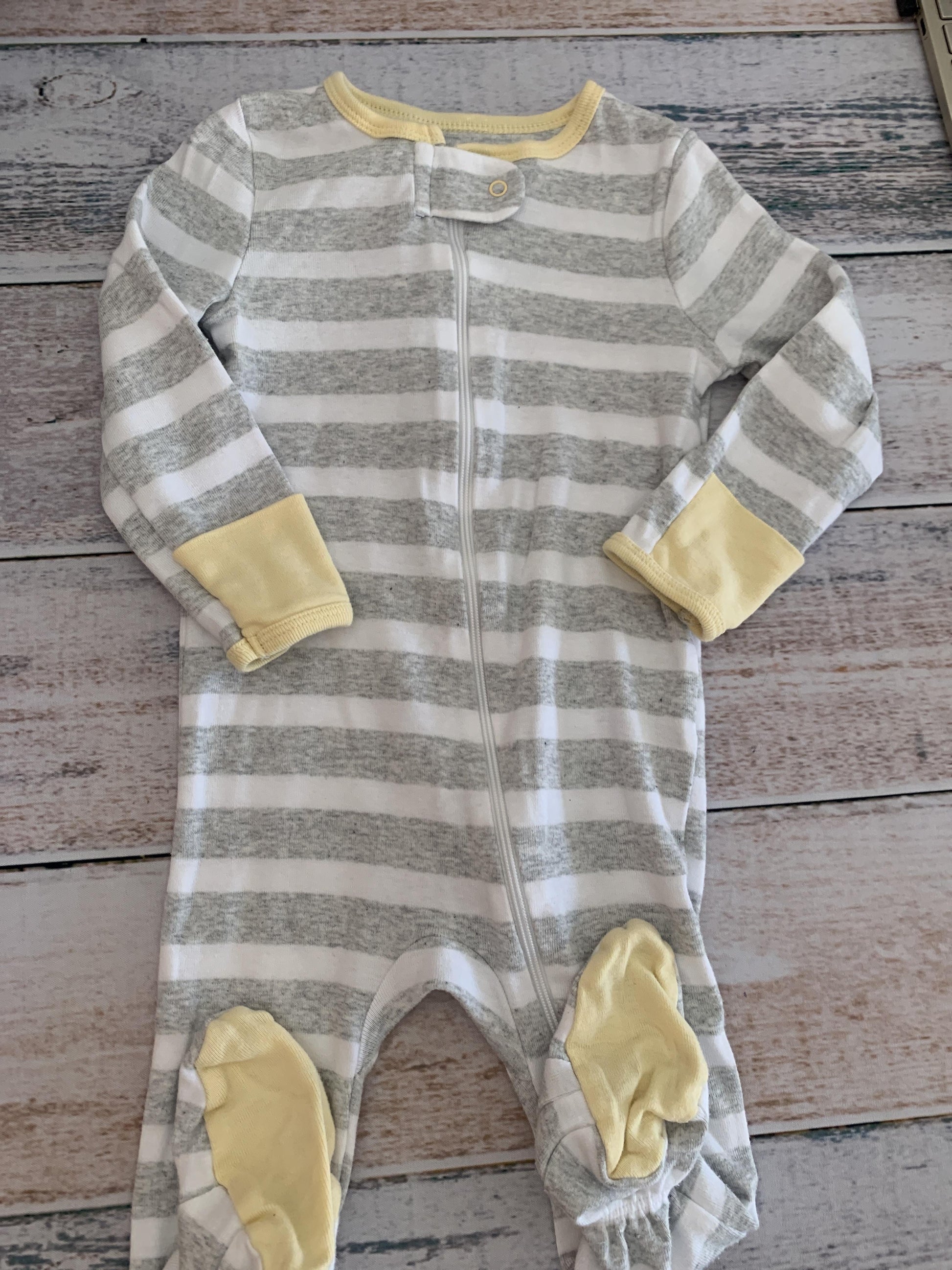 Cloud Island Boys White | Grey | Yellow | Stripe Pajamas Size: 6-9 months White | Grey | Yellow | Stripe