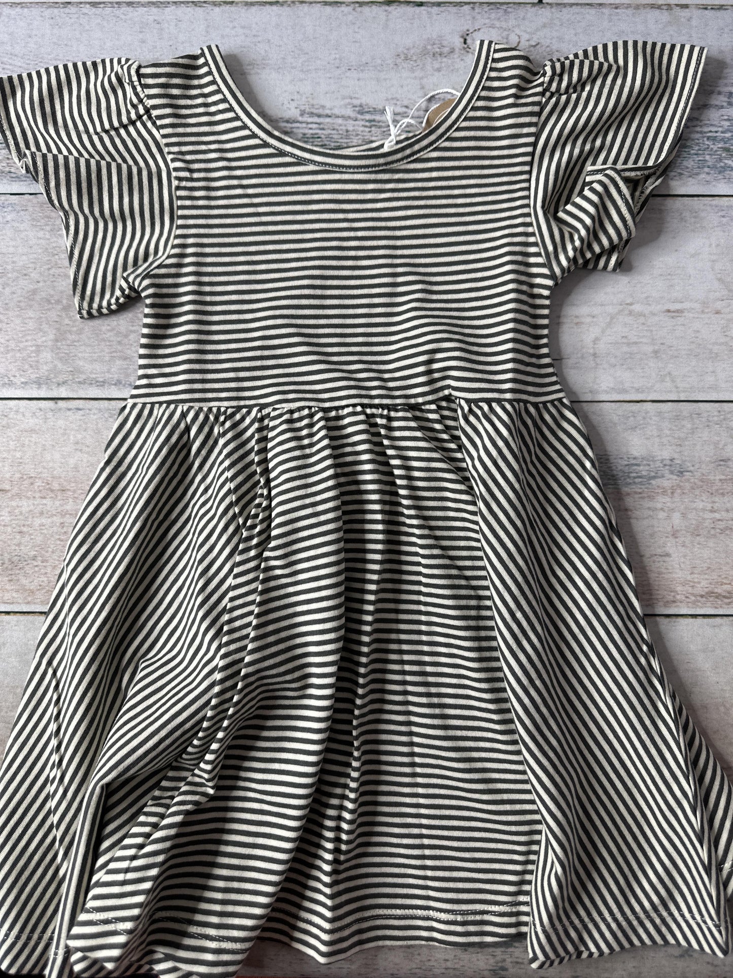 City Mouse Girls White | Grey Dress Size: 2T White | Grey