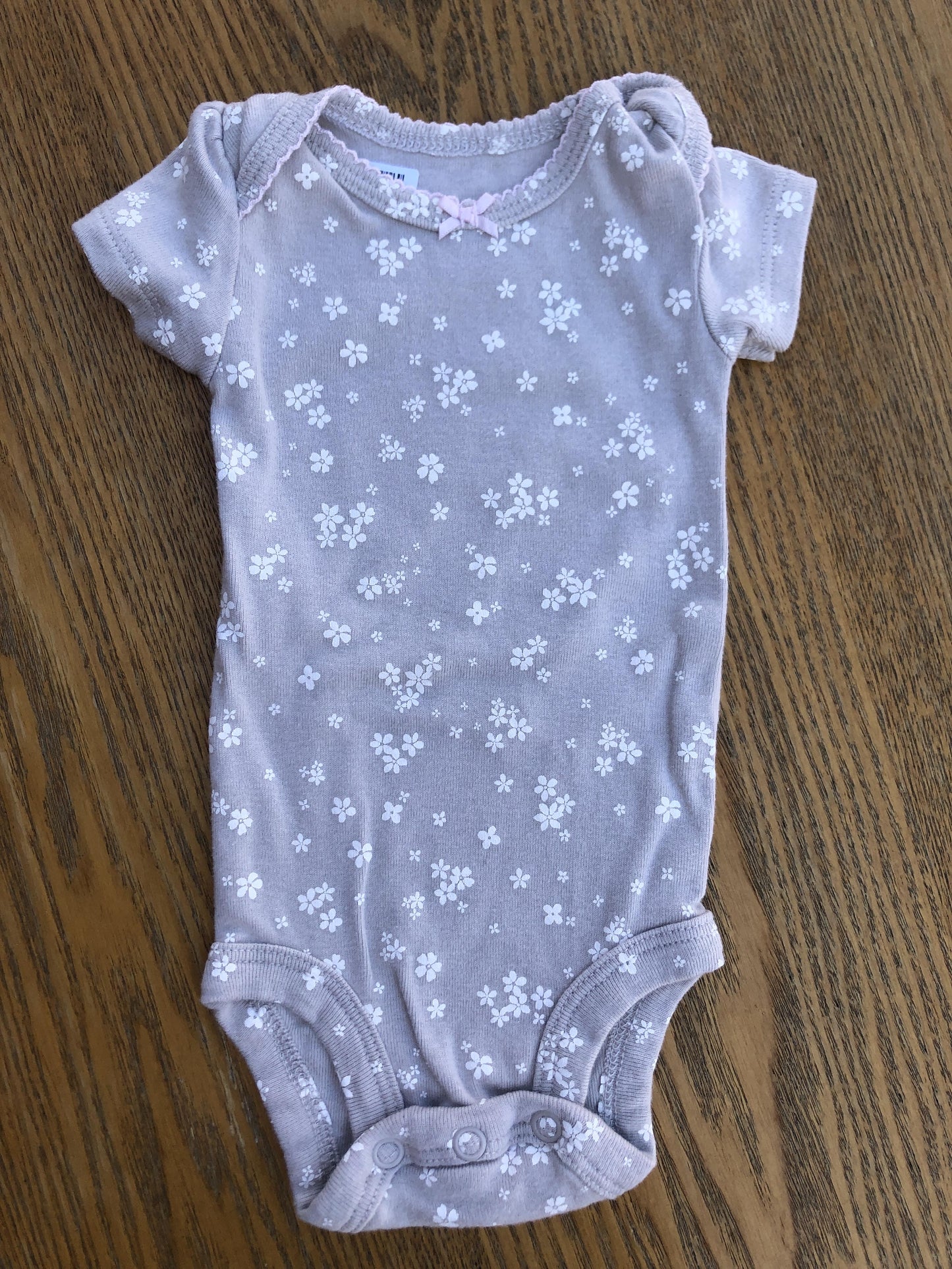 Carters Girls White | Grey Onesie Size: Newborn White | Grey