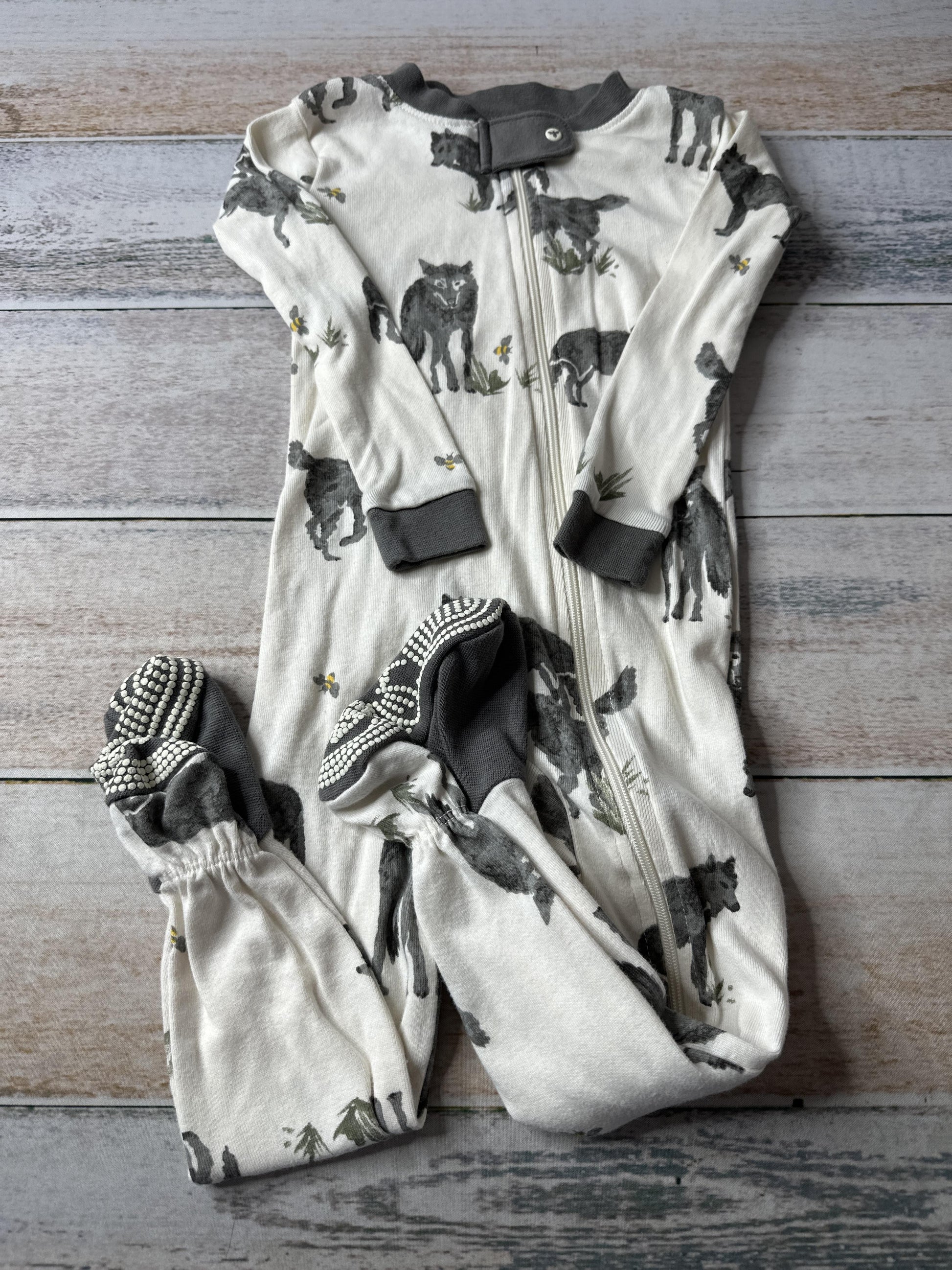 Burt's Bees Unisex White | Grey Pajamas Size: 18 months White | Grey