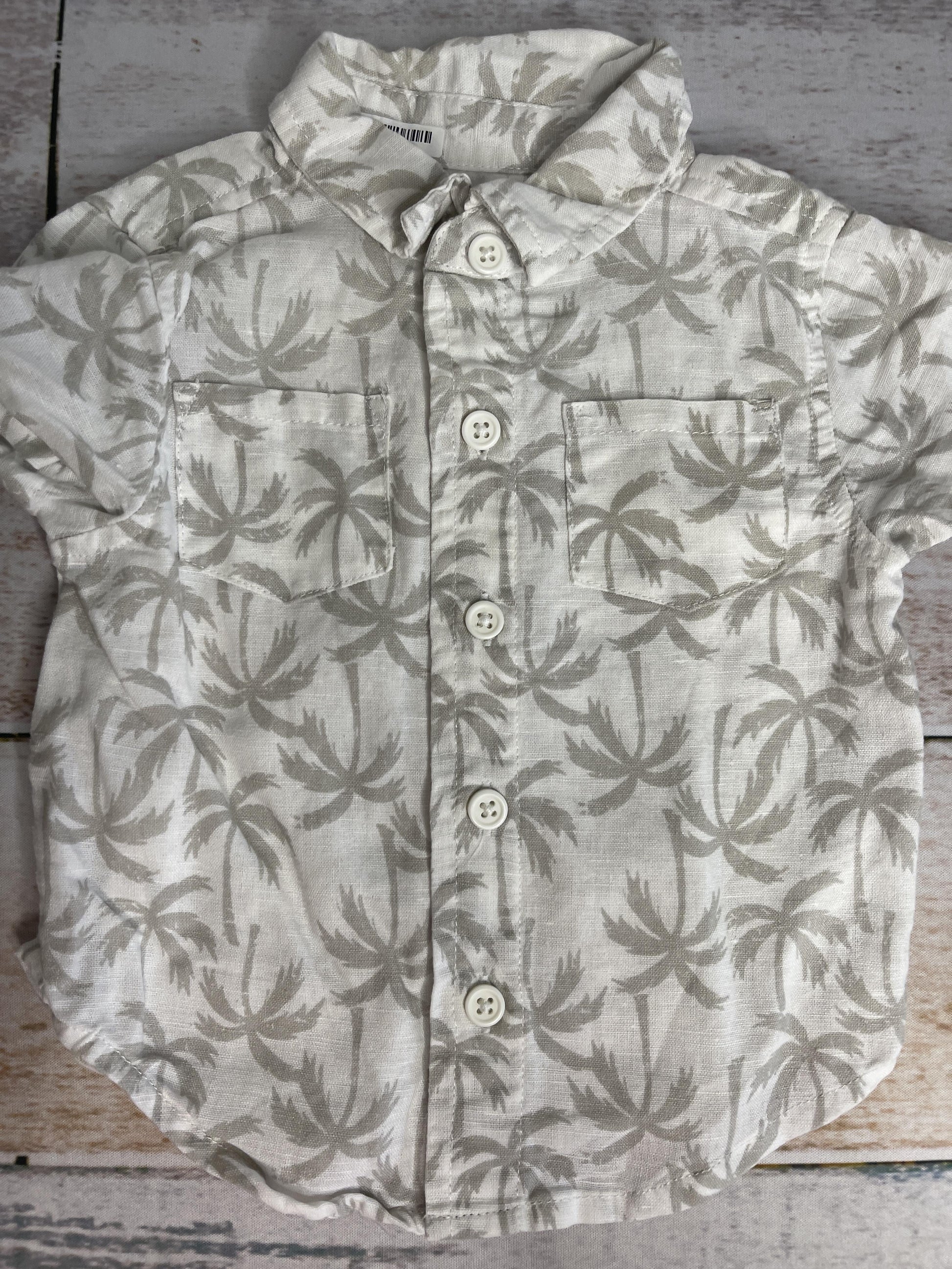 Baby8 Boys White | Grey Button Down Short Sleeve Size: 3-6 months White | Grey