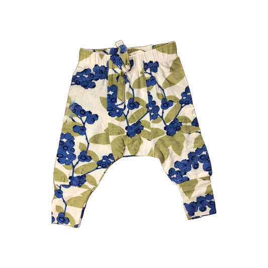 Kate Quinn Girls White | Light Blue | light green Pants Size: 3 months White | Light Blue | light green