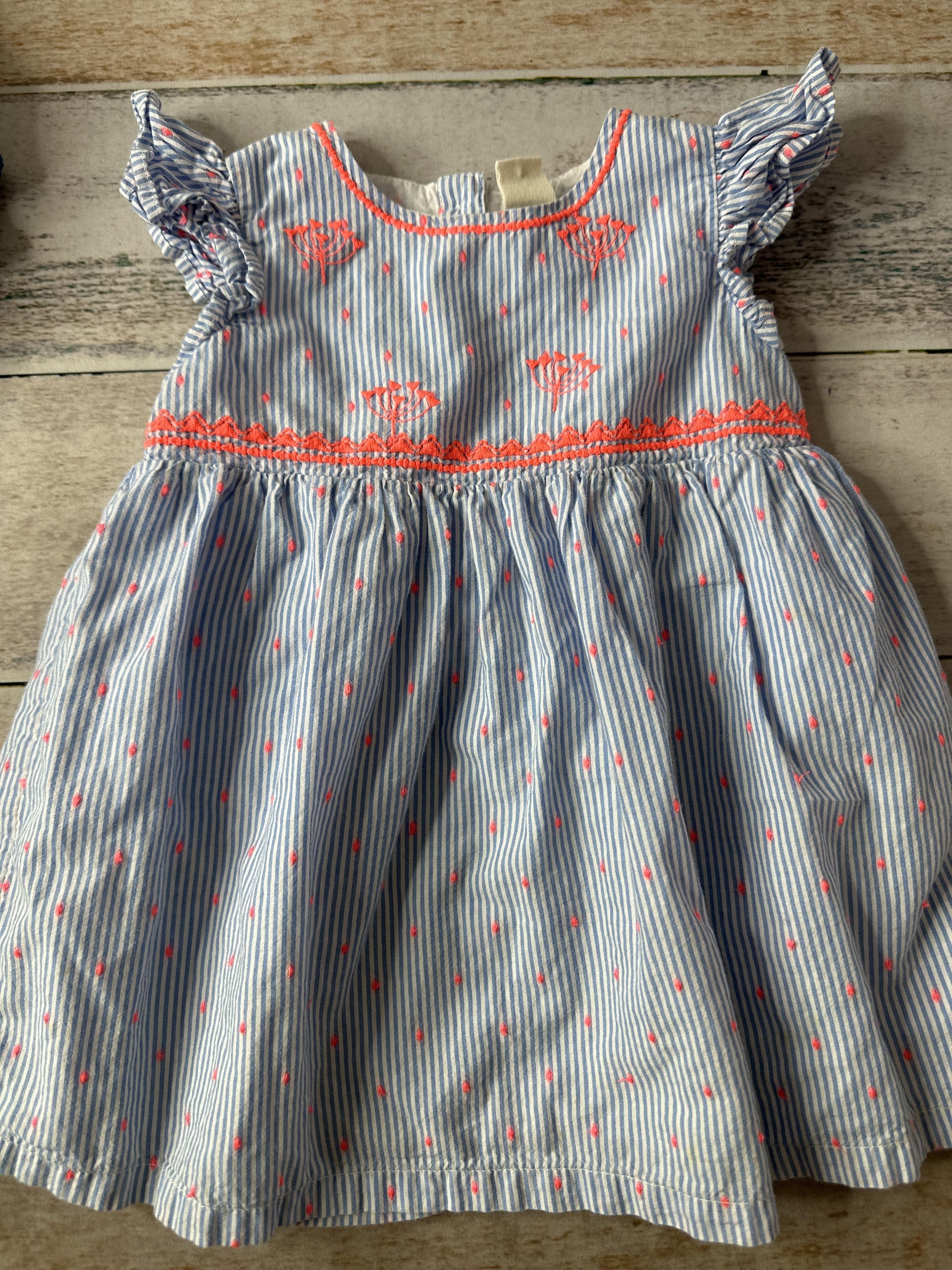 Tucker + Tate Girls White | Light Blue | pink Dress Size: 12 months White | Light Blue | pink