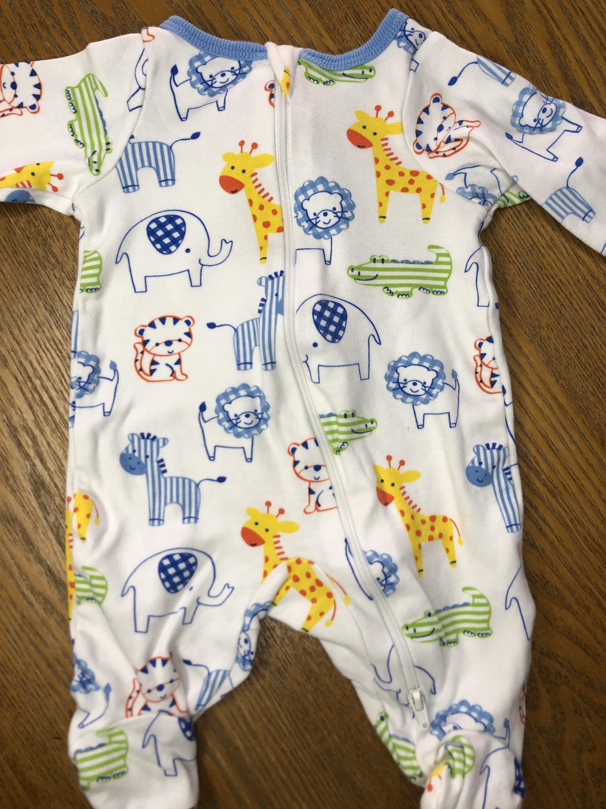 WonderNation Unisex White | Light Blue | Yellow | animals Pajamas Size: Newborn White | Light Blue | Yellow | animals