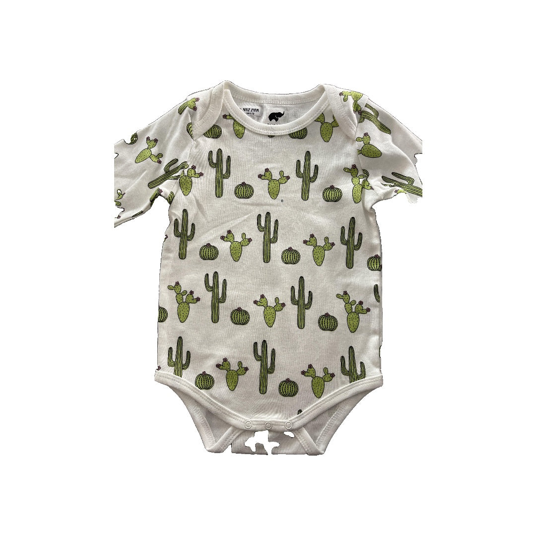Monica + Andy Unisex White | light green Onesie Size: 9-12 Months White | light green