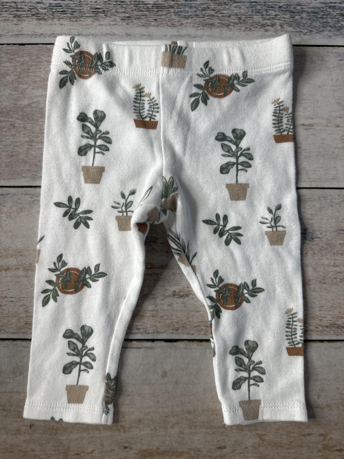 Nordstrom Unisex White | light green Pants Size: 3-6 months White | light green