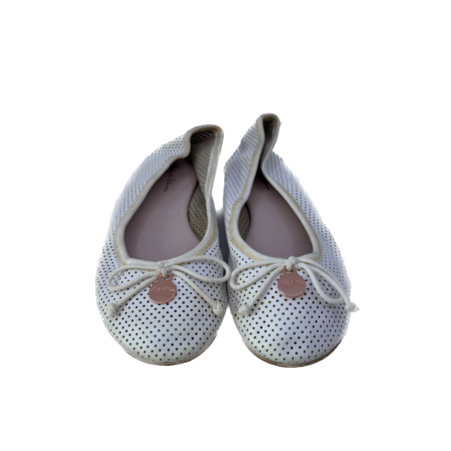 Ruby & Bloom Girls White Mesh Shoes Size: 1M White Mesh