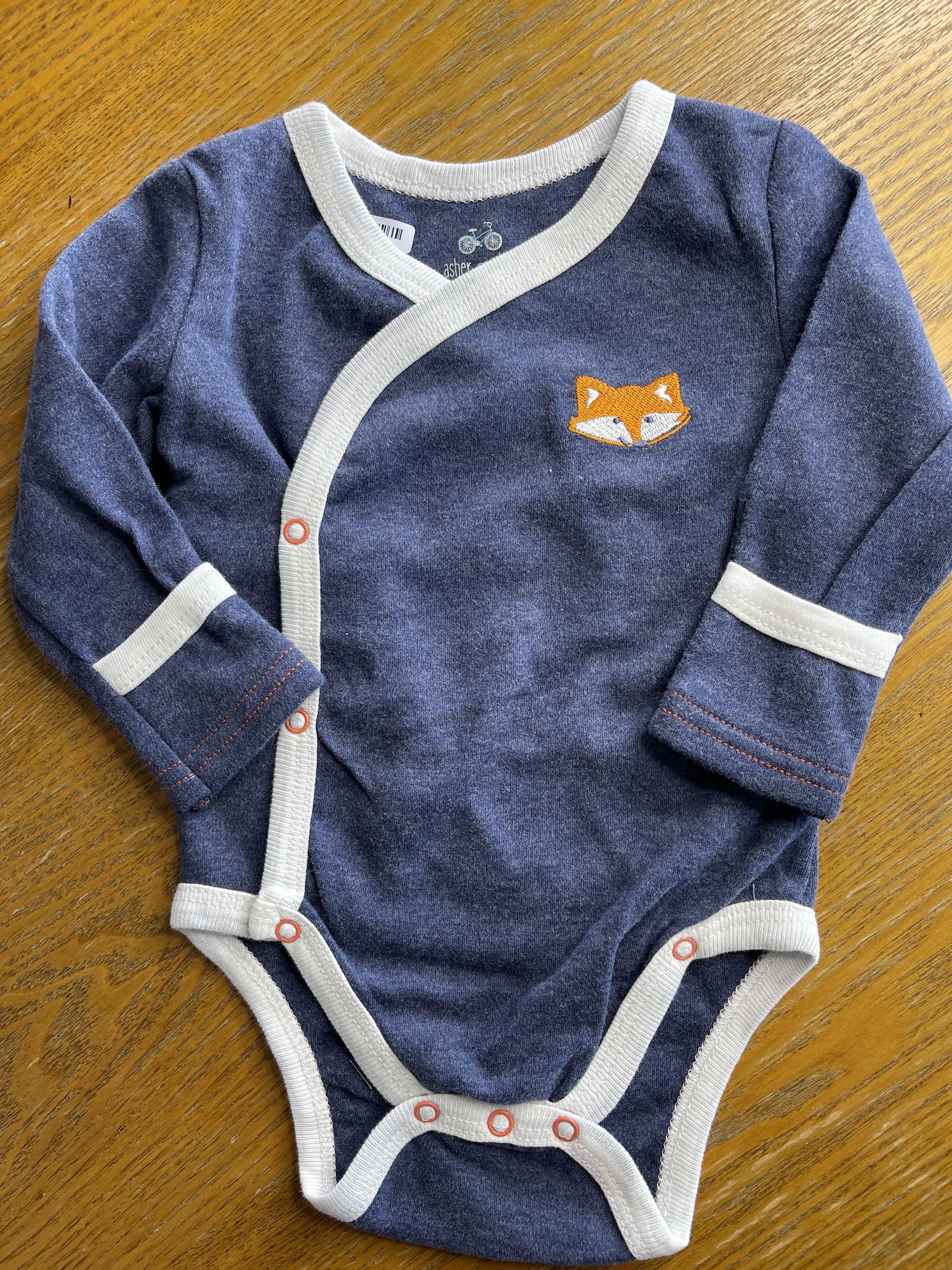 asher and olivia Boys White | Navy Blue Onesie Size: 0-3 months White | Navy Blue