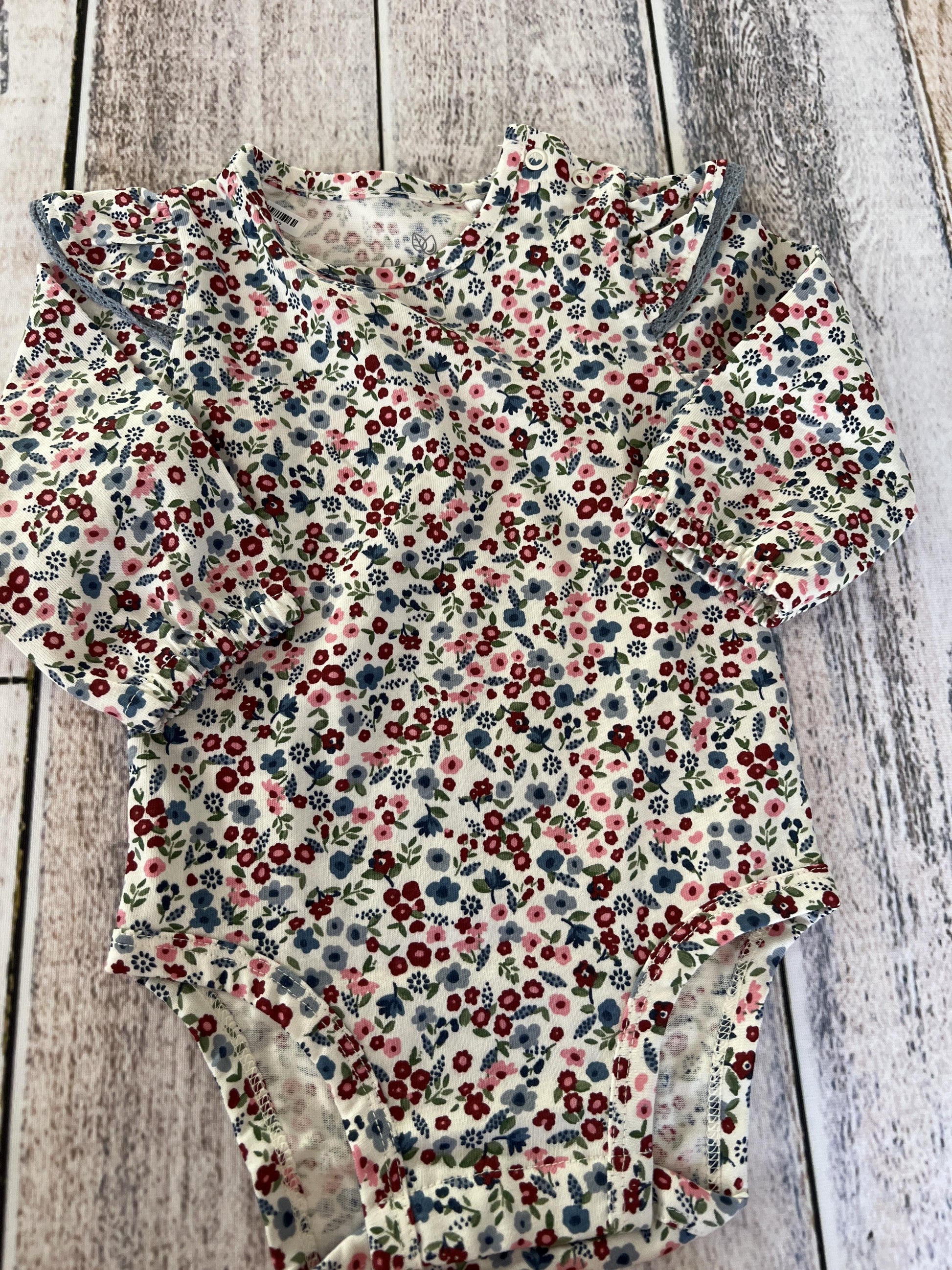 Oliver & Rain Girls White | Pink floral Onesie Size: 6 months White | Pink floral