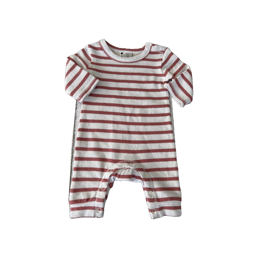 Nordstrom Girls White | pink | Stripe Long Sleeve Outfit Size: Newborn White | pink | Stripe