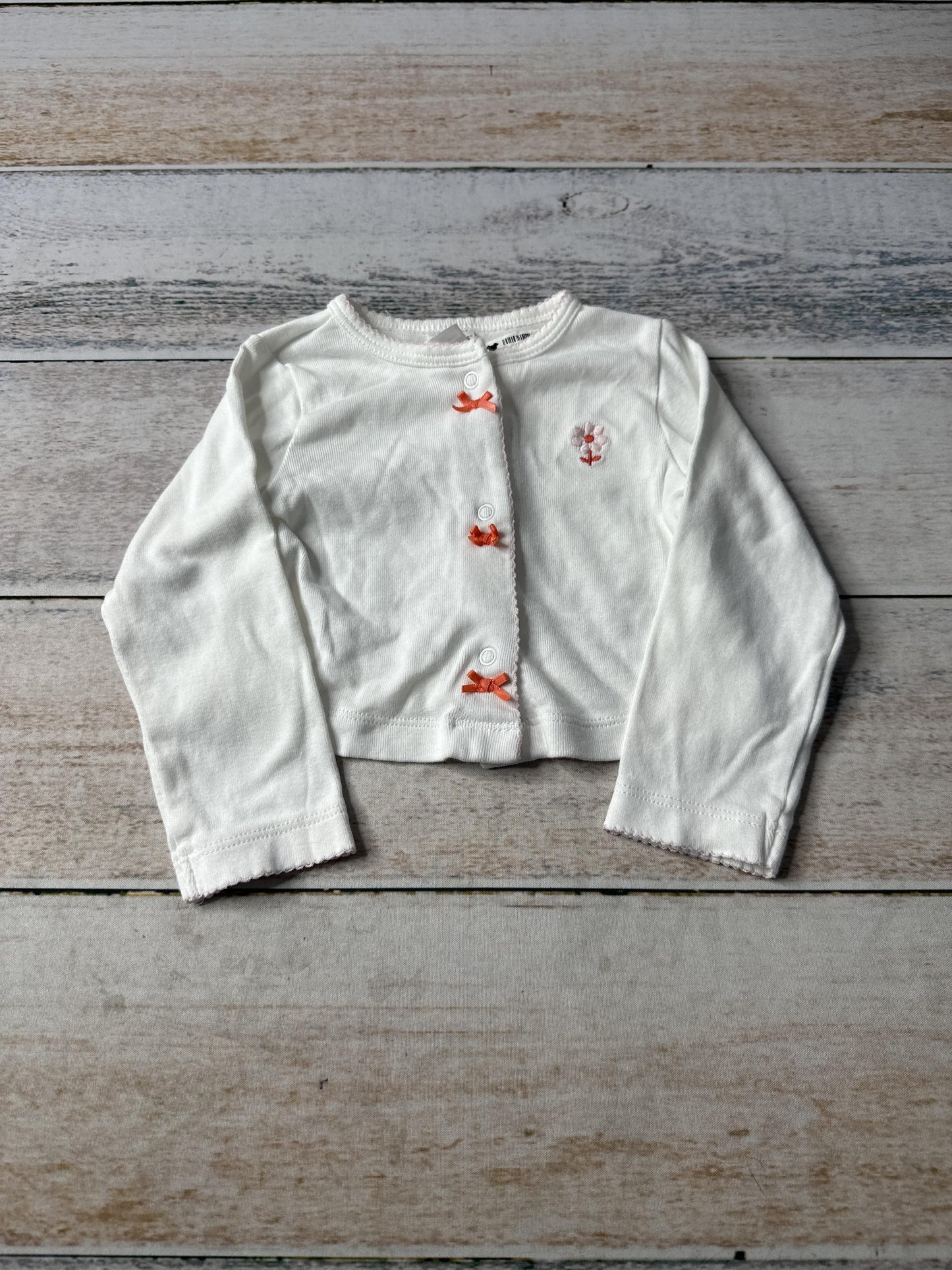 Unisex White | pink Sweater Size: 12 months White | pink