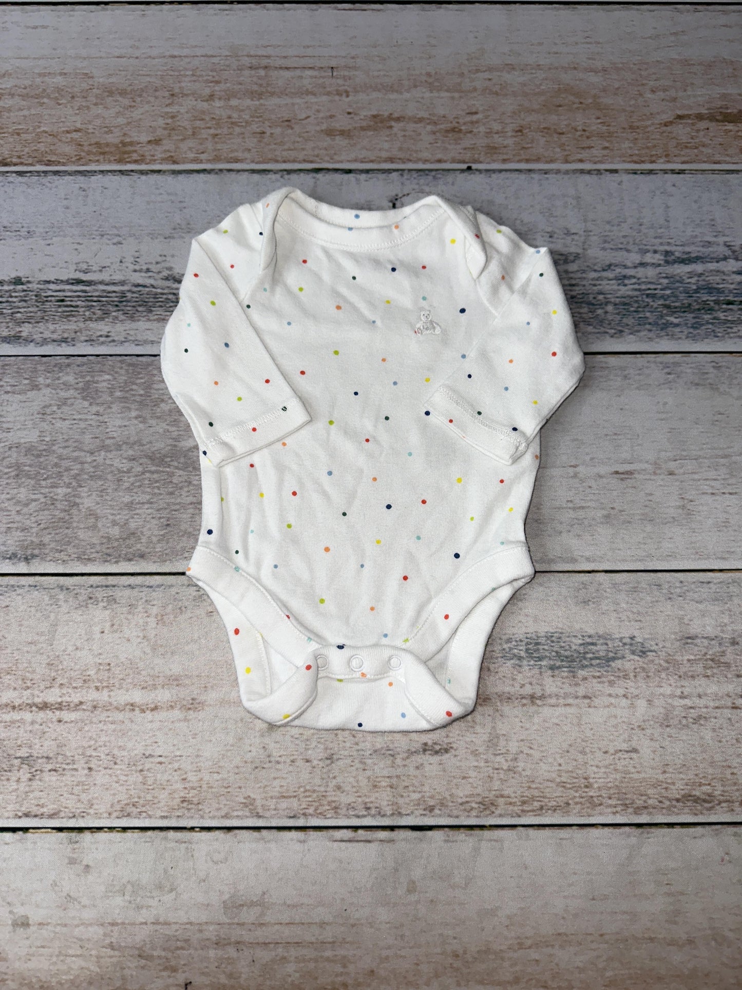 Gap Unisex White | polka dot Onesie Size: Newborn White | polka dot