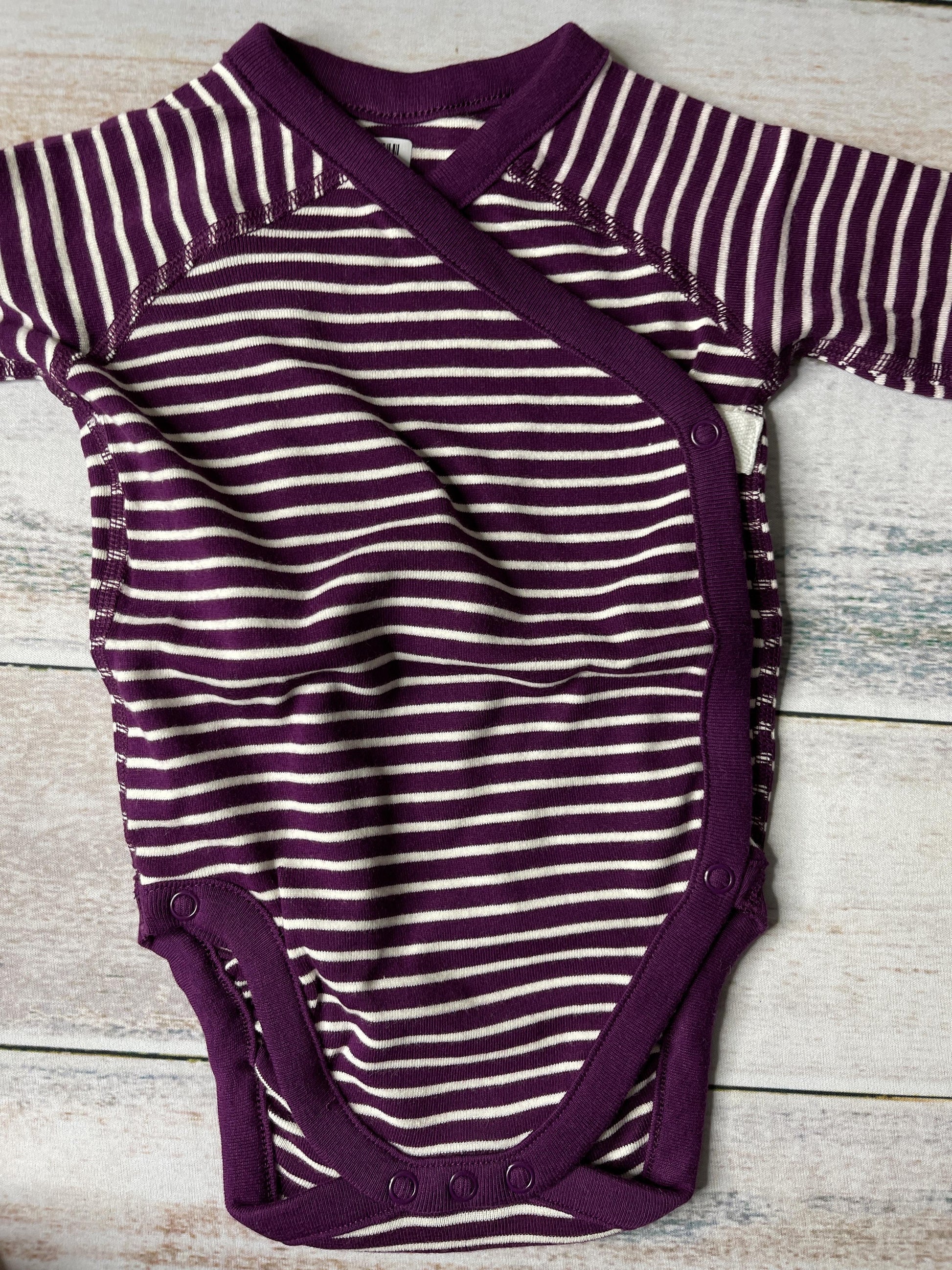 Moon and back Boys White | purple | Stripe Onesie Size: 3-6 months White | purple | Stripe