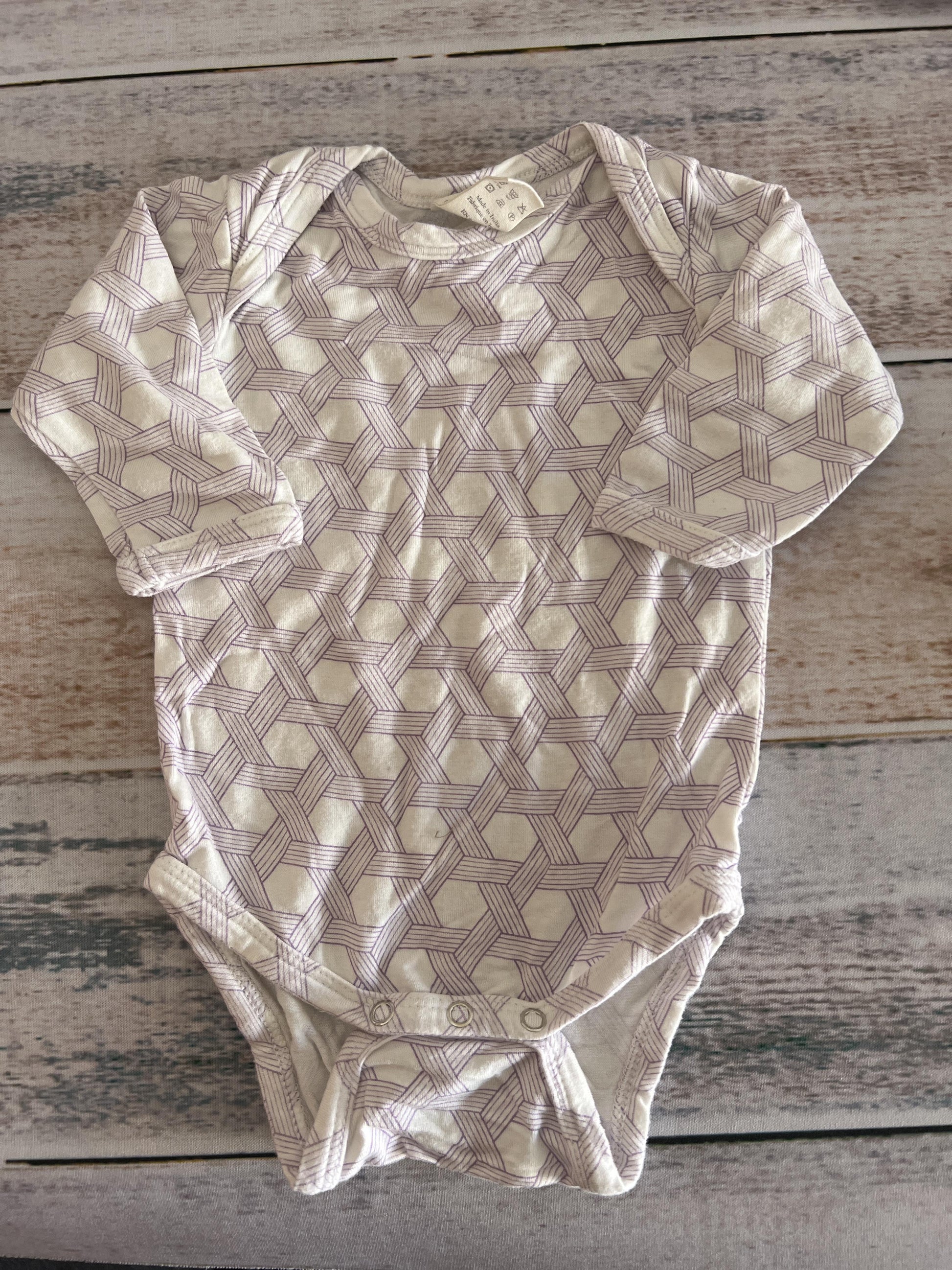 Kate Quinn Girls White | purple Onesie Size: 0-3 months White | purple