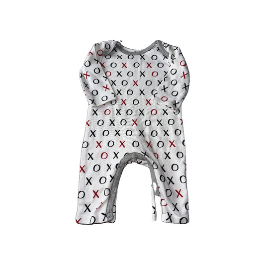 Baby Essentials Unisex White | Red | Black Long Sleeve Outfit Size: 9 months White | Red | Black
