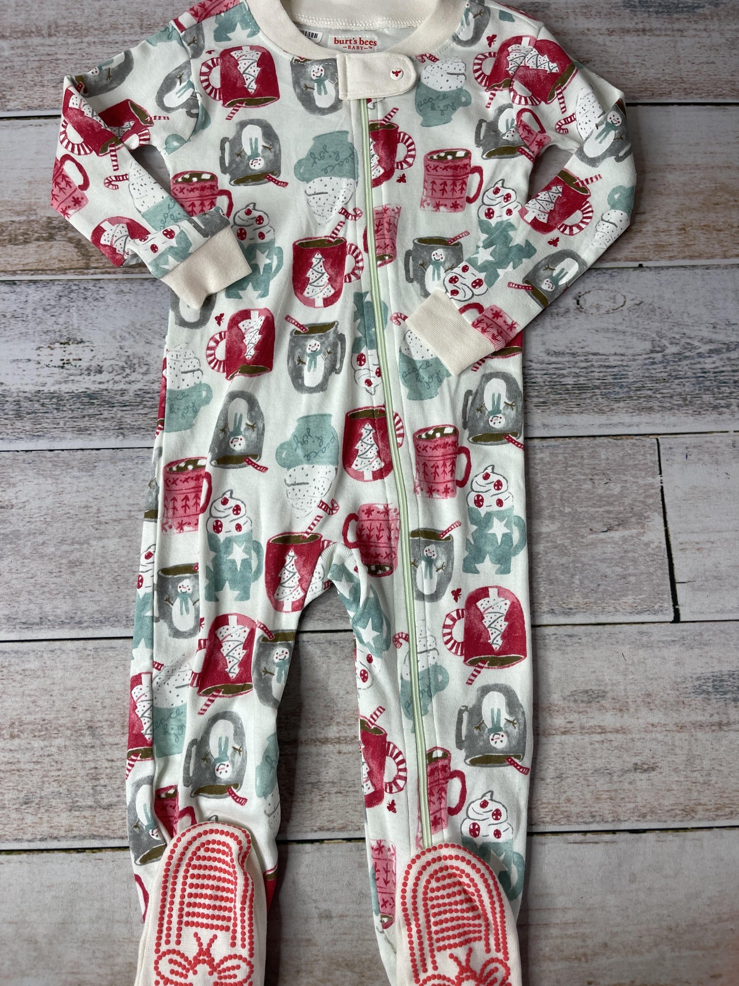 Burt's Bees Unisex White | Red | Grey | light green | Light Blue Pajamas Size: 18 months White | Red | Grey | light green | Light Blue