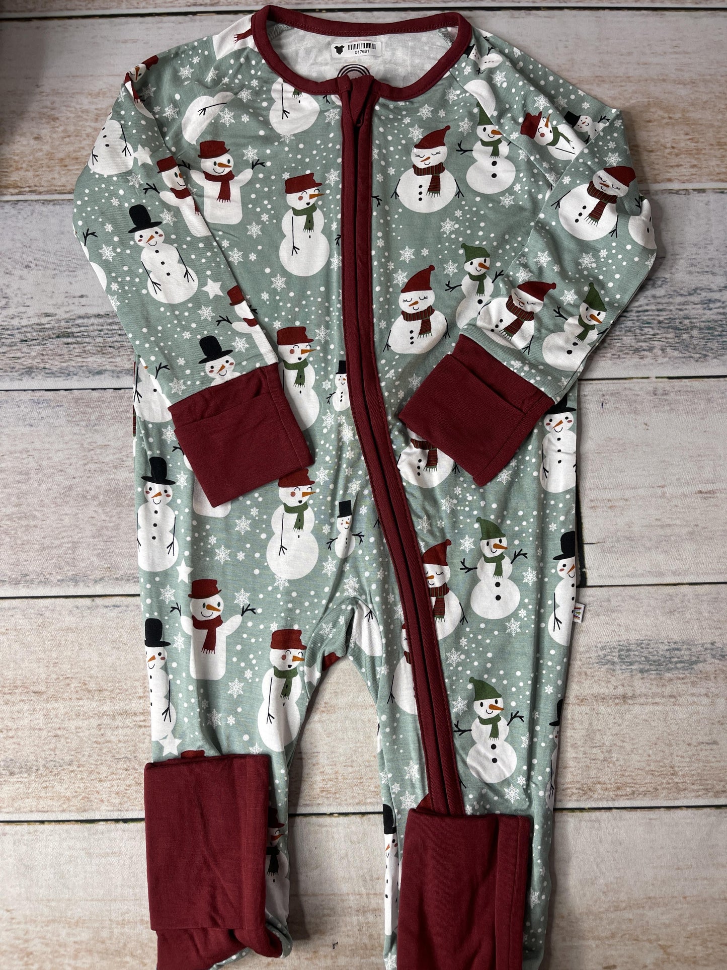 Emerson Unisex White | Red | light green Pajamas Size: 12-18 months White | Red | light green
