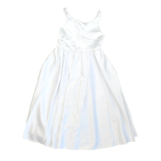 Unknown Girls White Satin-y Special Occasion Dress Size: *6 Years White Satin-y