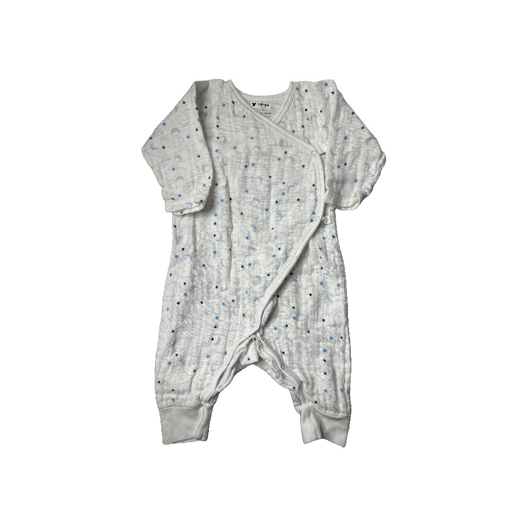 Under The Nile Boys White | Stars | Clouds | Blue Long Sleeve Outfit Size: 3-6 months White | Stars | Clouds | Blue