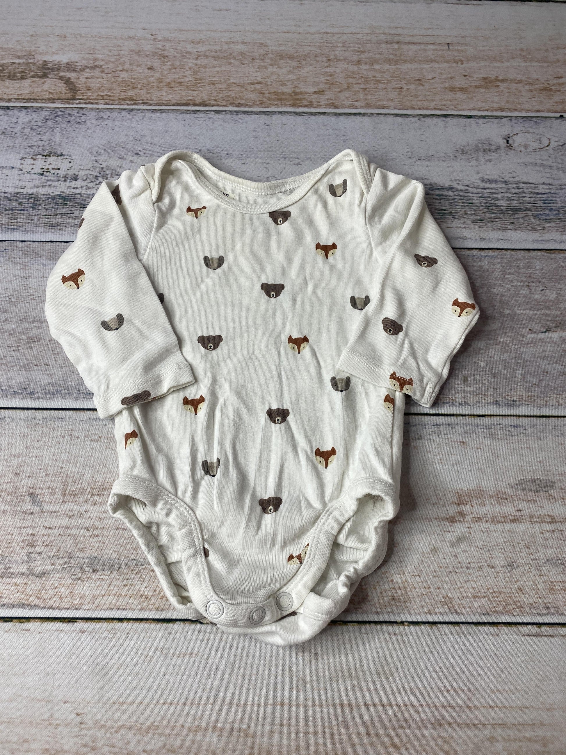 H&M Unisex White | Tan | Brown Onesie Size: 3 months White | Tan | Brown