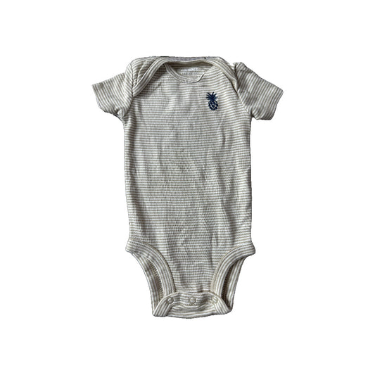 Unisex White | Tan Button Down Short Sleeve Size: 0-3 months White | Tan