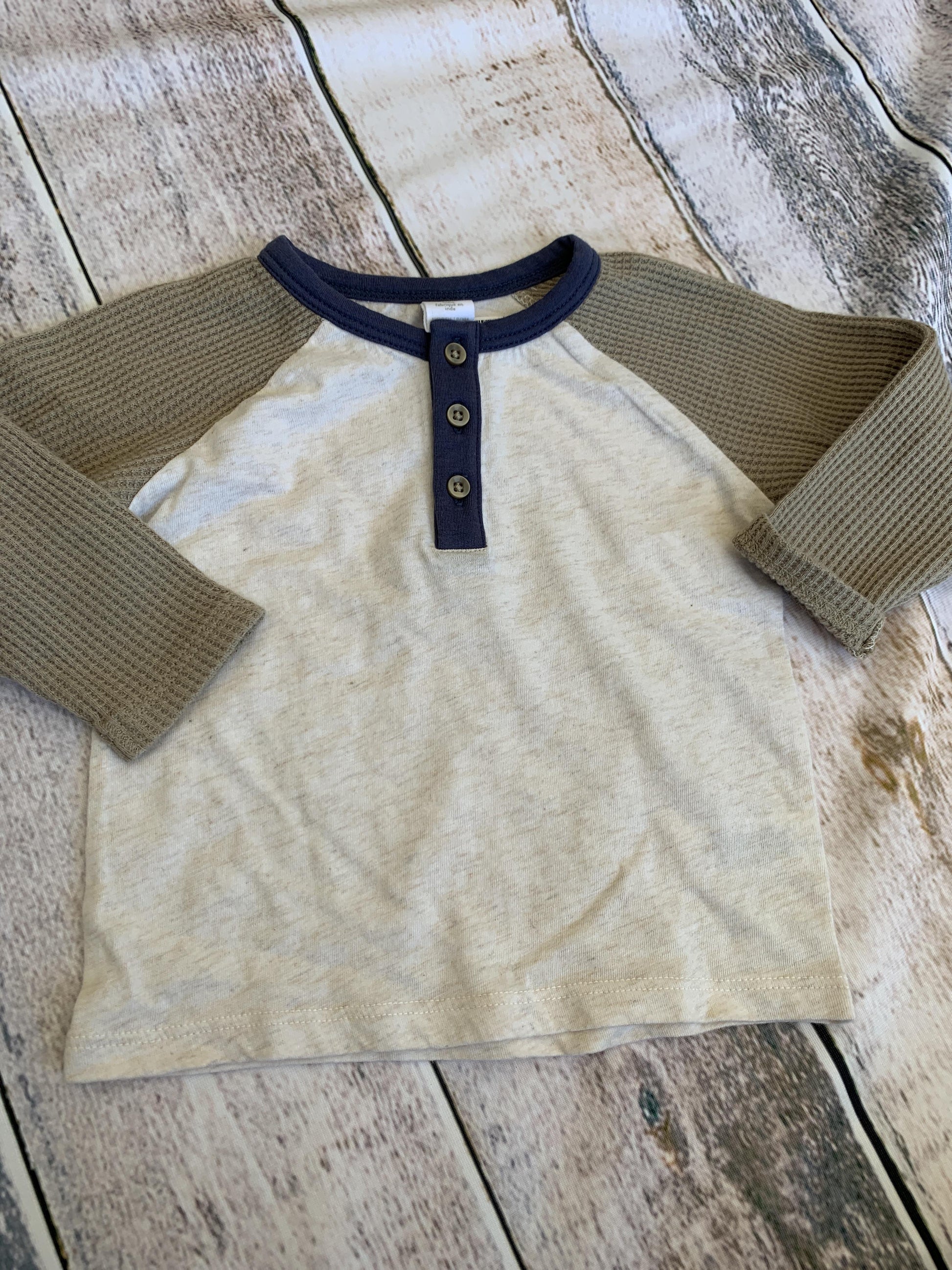 Nordstrom Boys White | Tan Long Sleeve T-Shirt Size: 9 months White | Tan