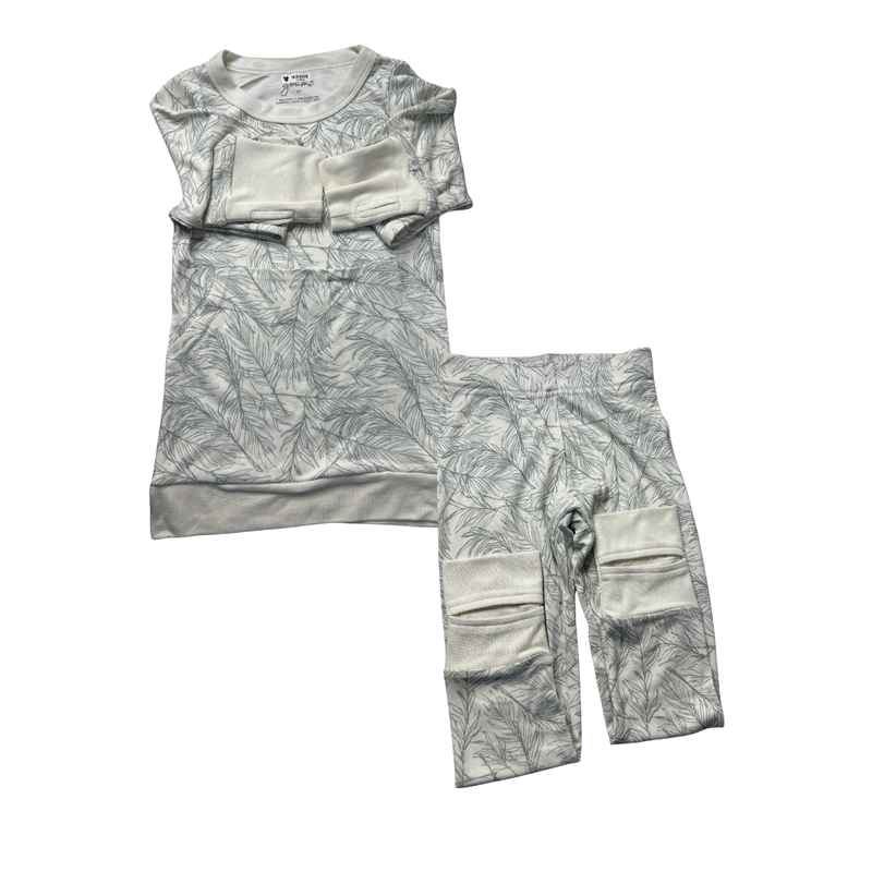 Goumi Unisex White | Teal 2-piece Pajamas Size: 5T White | Teal