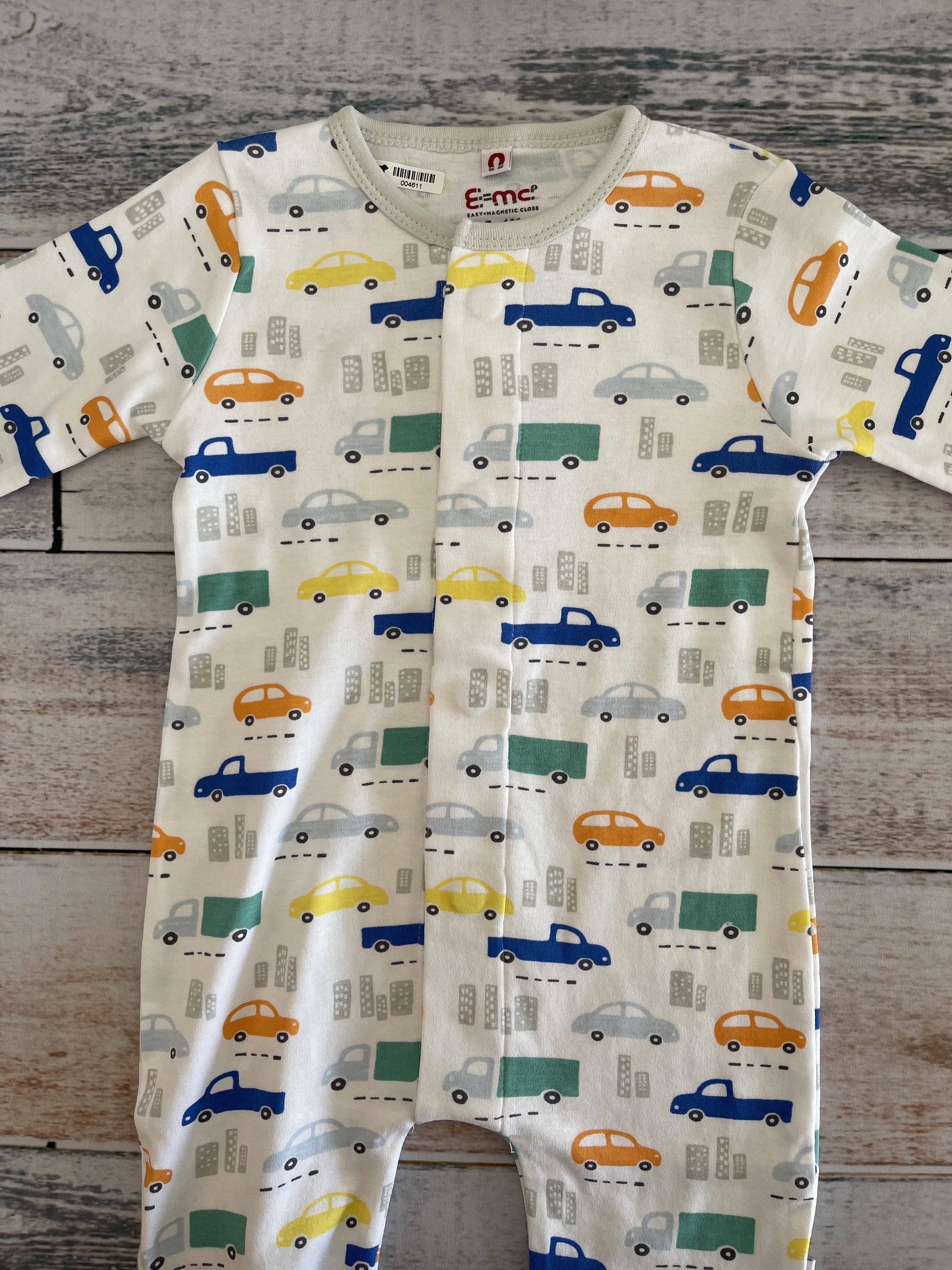 Easy = Magnetic Close Boys White | Trucks Pajamas Size: 3-6 months White | Trucks