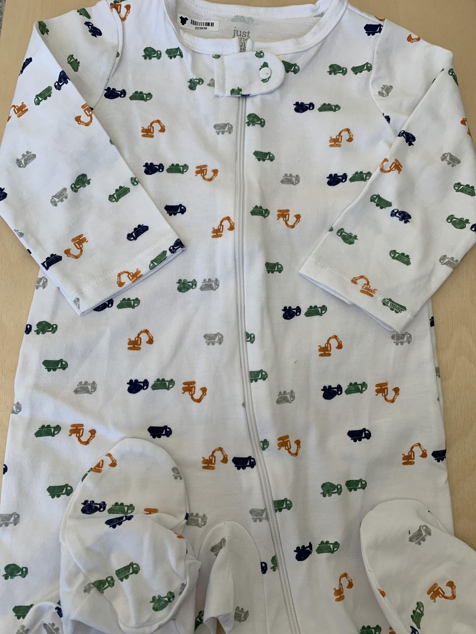 Carters Boys White | Trucks Pajamas Size: 9 months White | Trucks