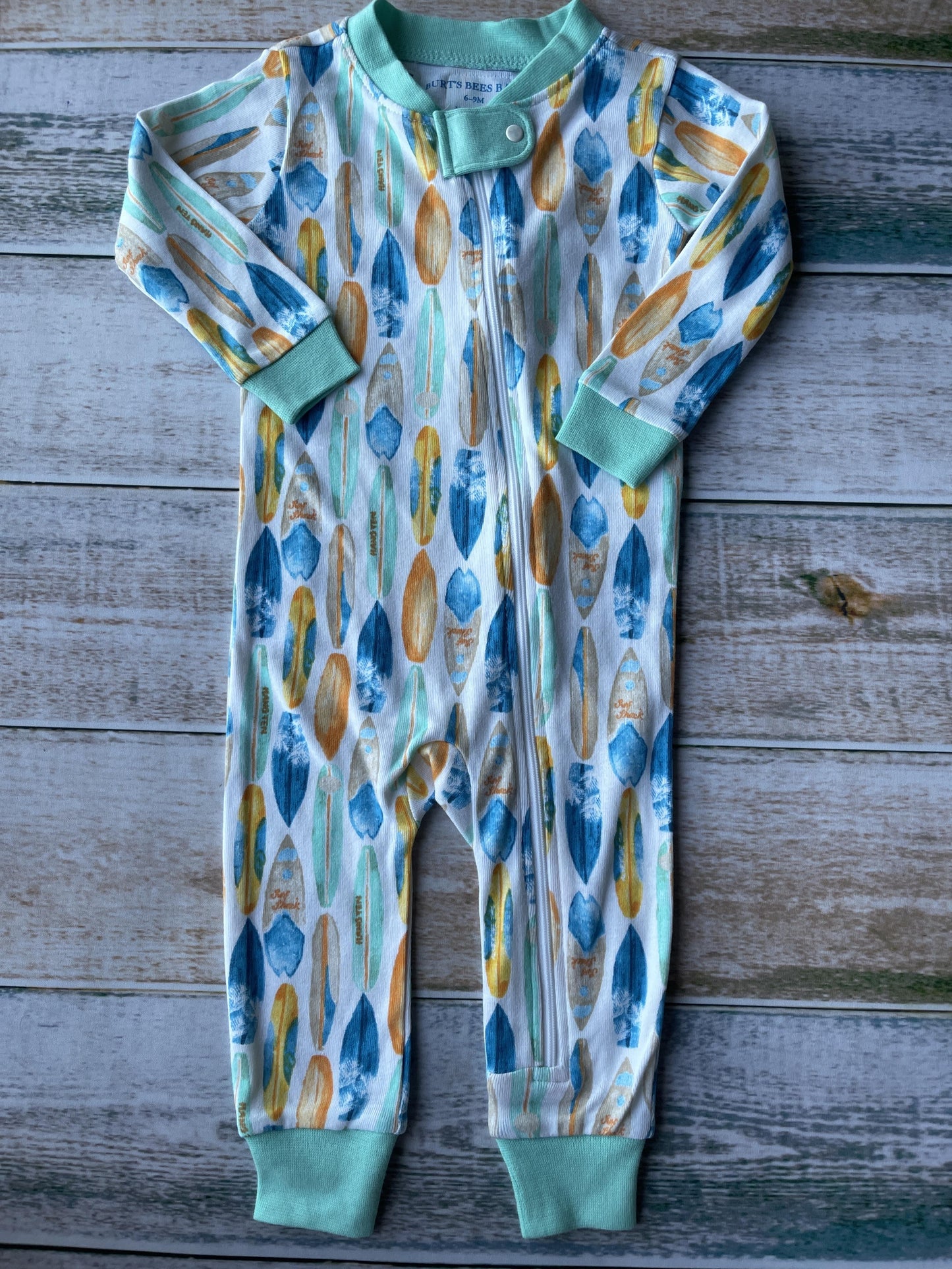 Burt's Bees Boys White | Turquoise | orange | Light Blue Pajamas Size: 6-9 months White | Turquoise | orange | Light Blue